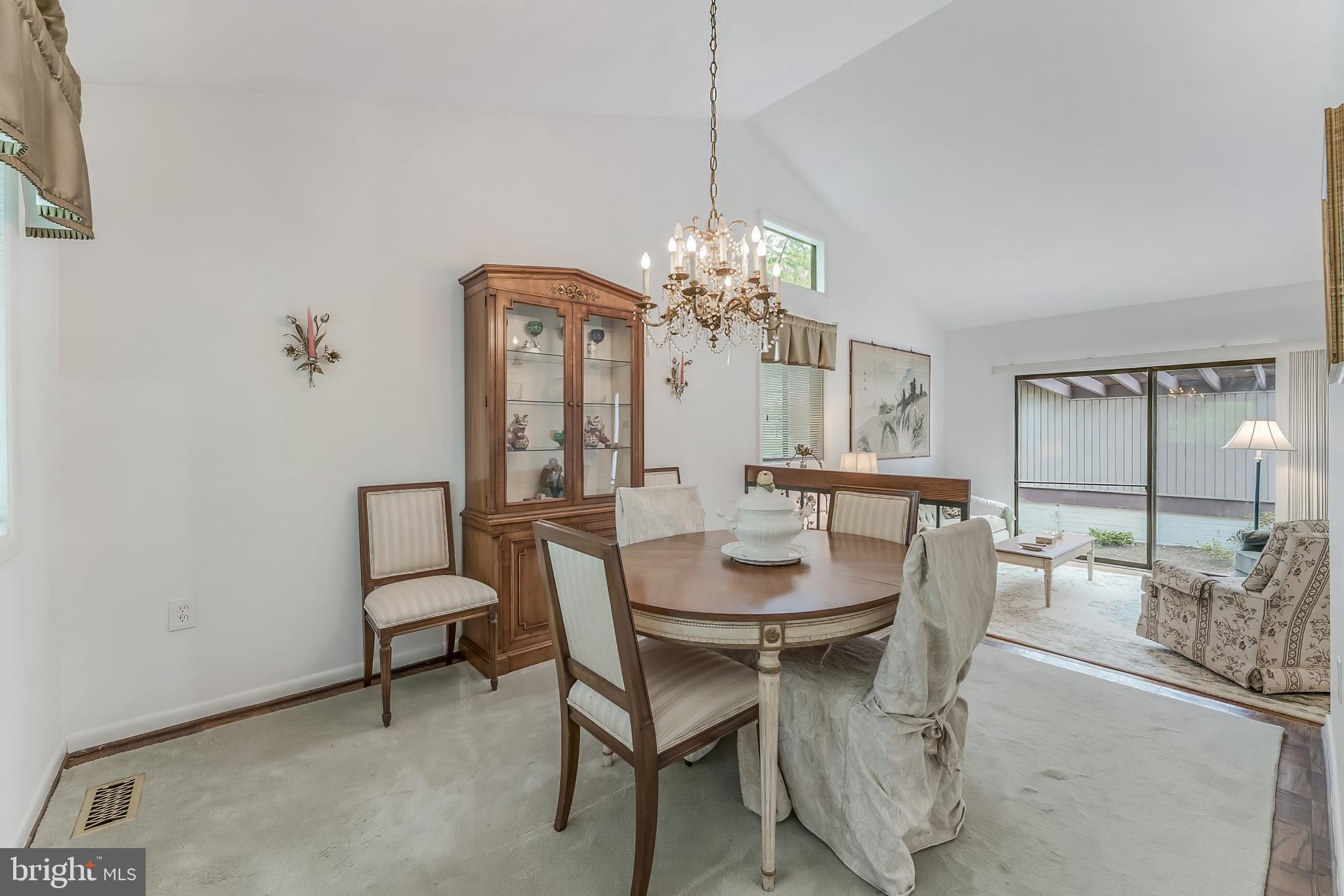 FOX MILL WOODS - Residential