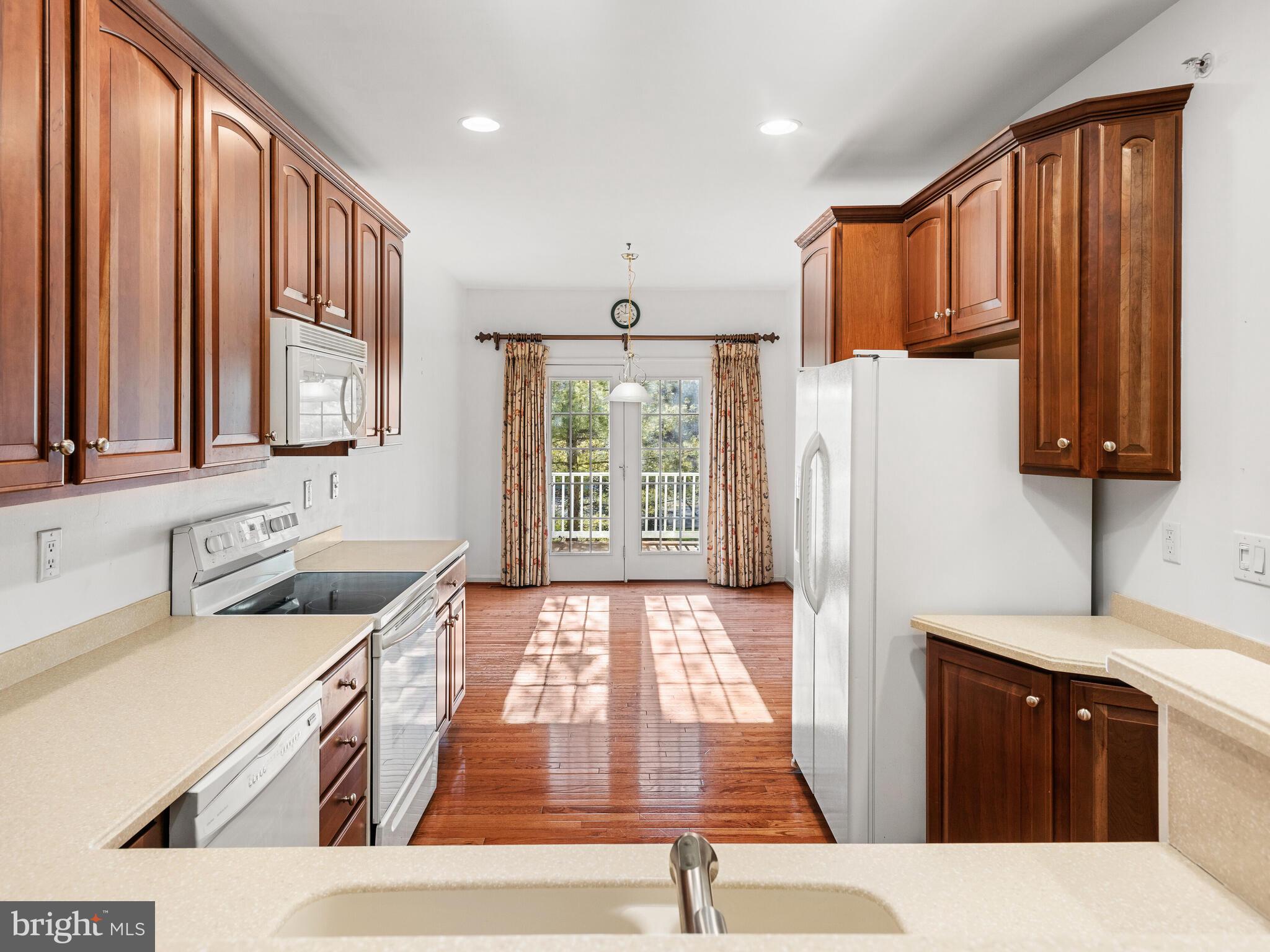 BLUESTONE CREEK - Residential