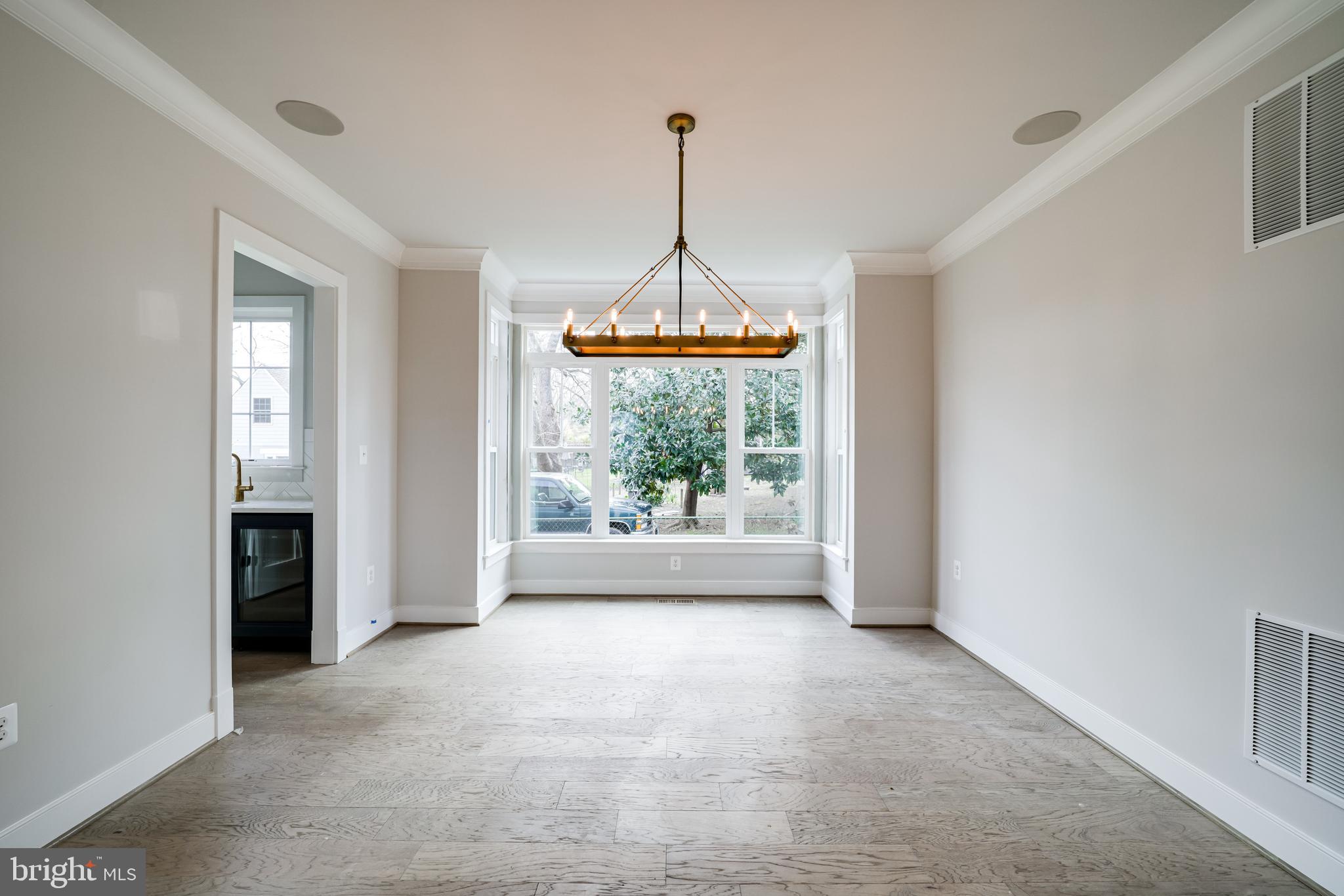 COLLINGWOOD MANOR - Residential