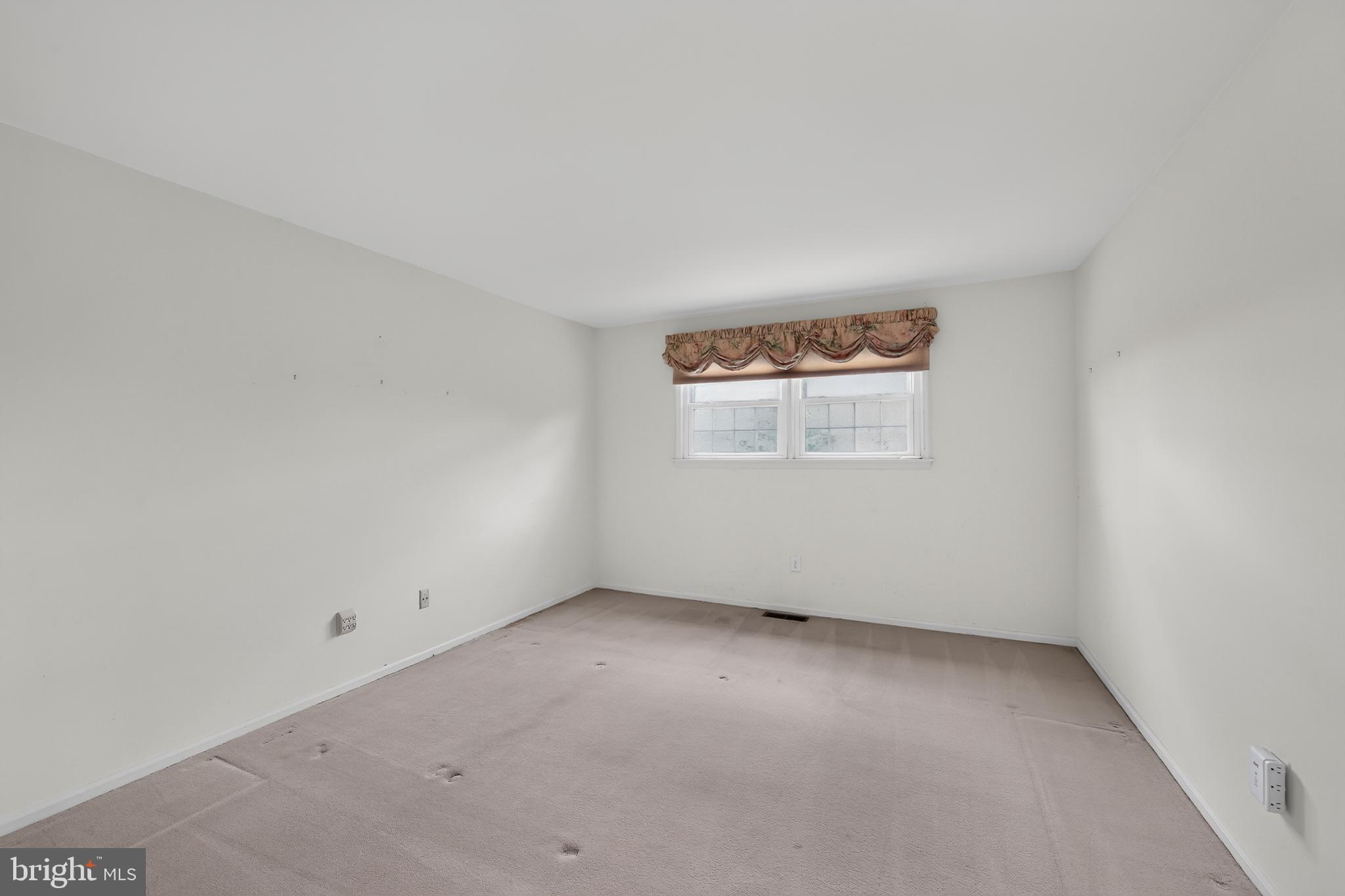 HUNTERS RUN - Residential
