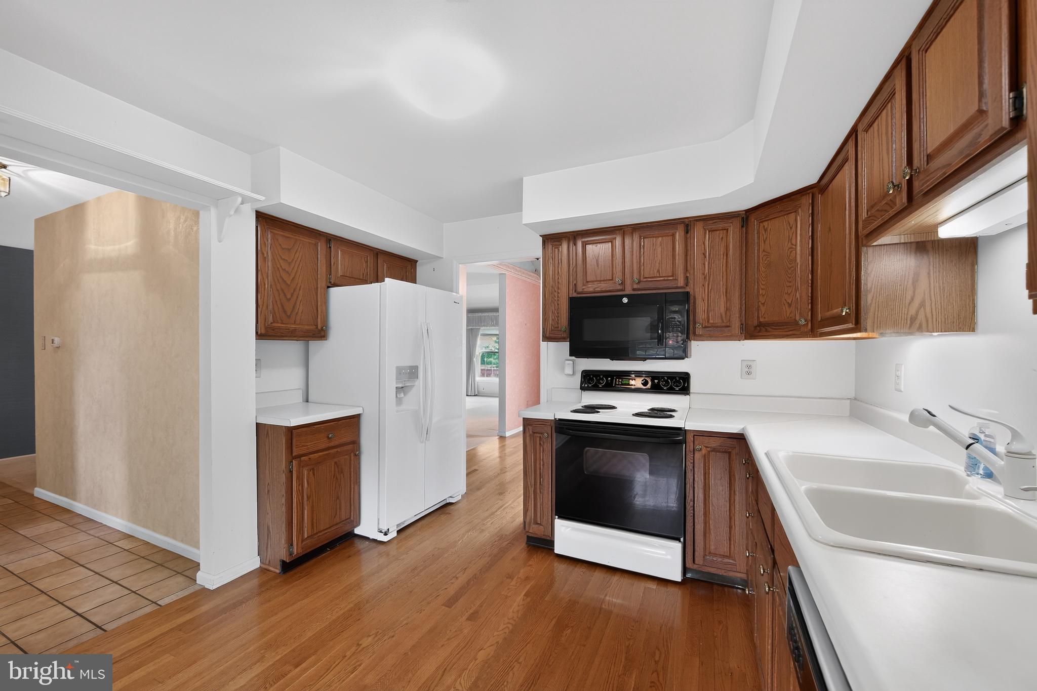 HUNTERS RUN - Residential