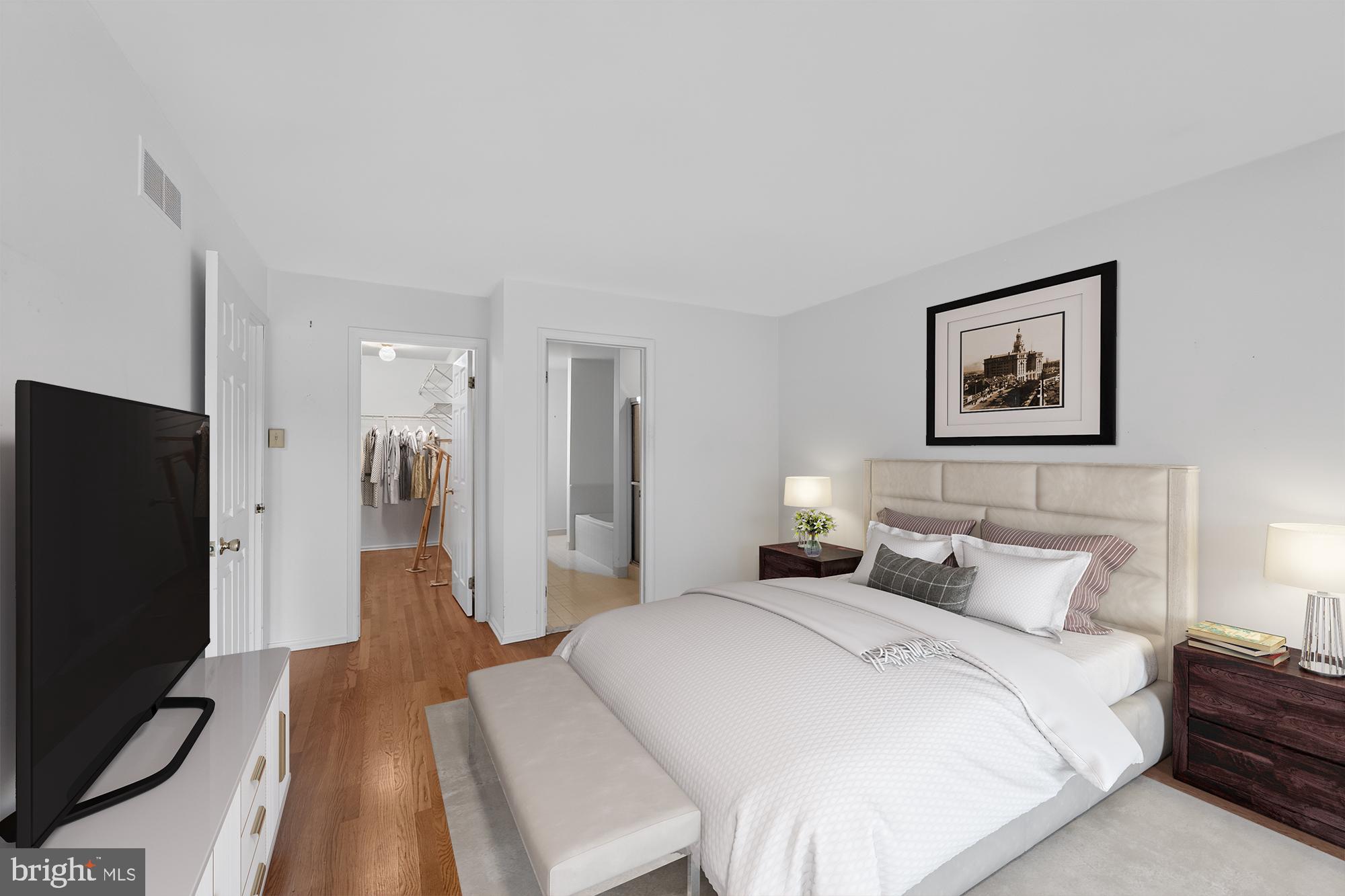 HUNTERS RUN - Residential