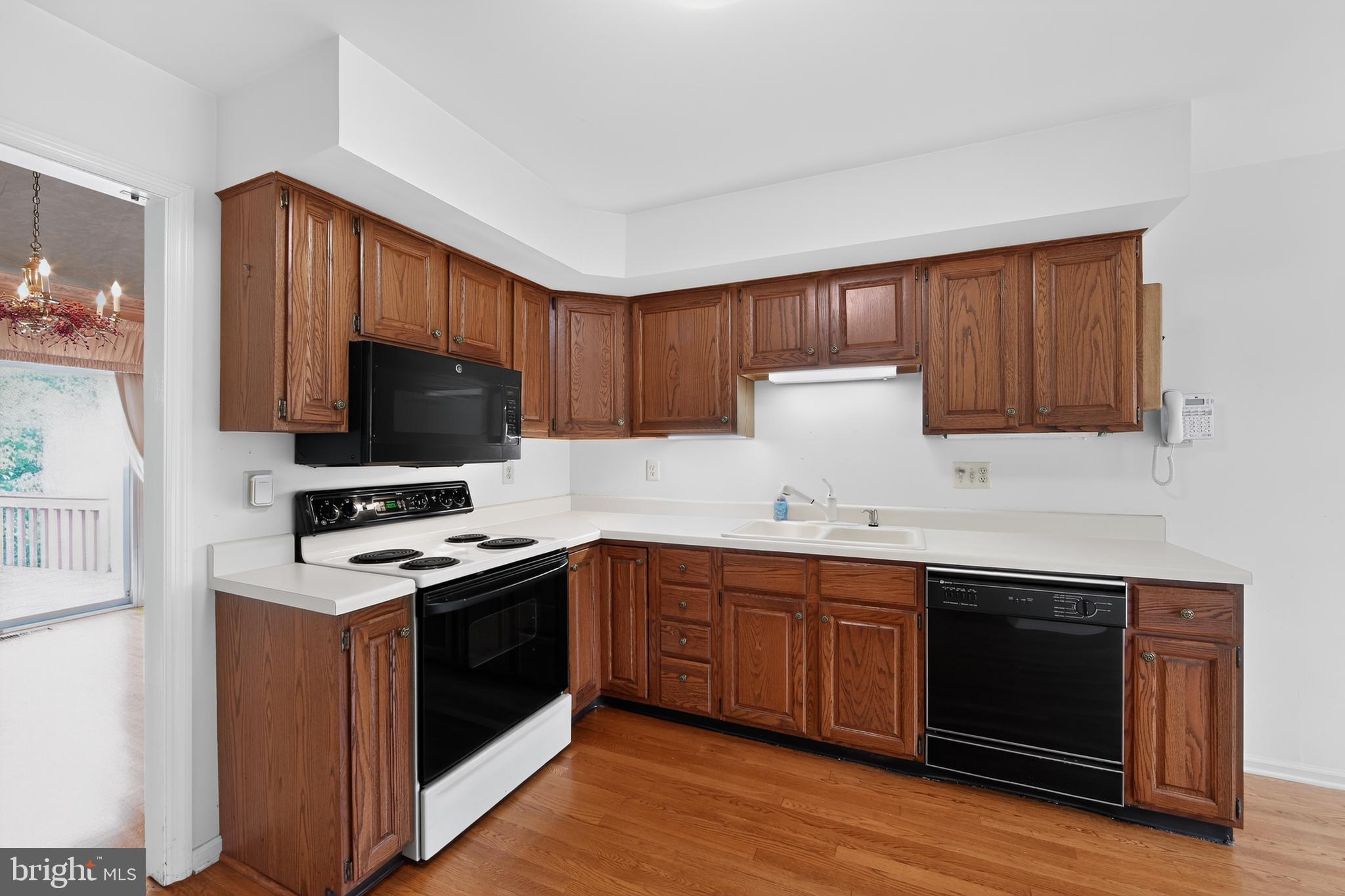 HUNTERS RUN - Residential