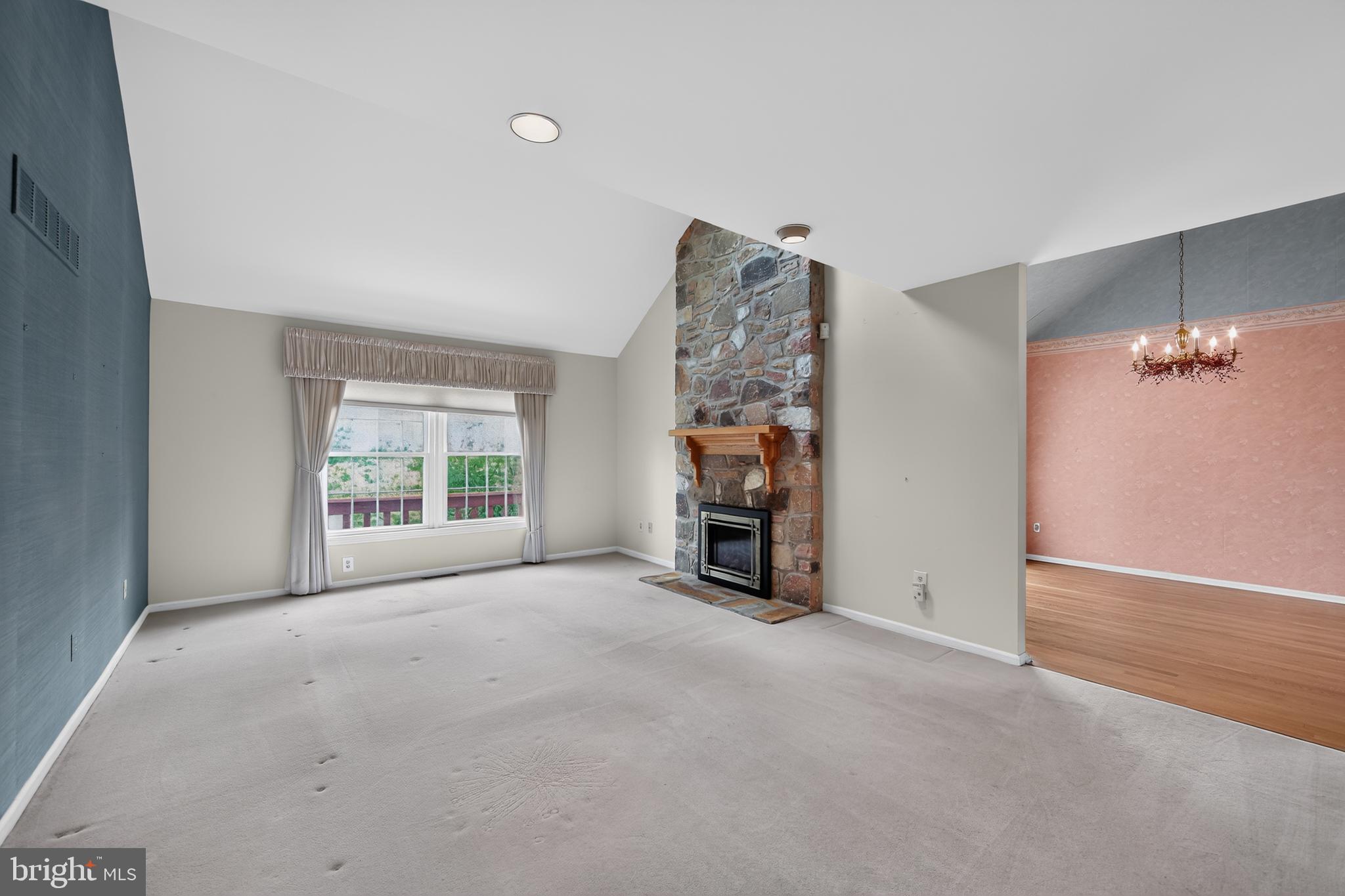 HUNTERS RUN - Residential