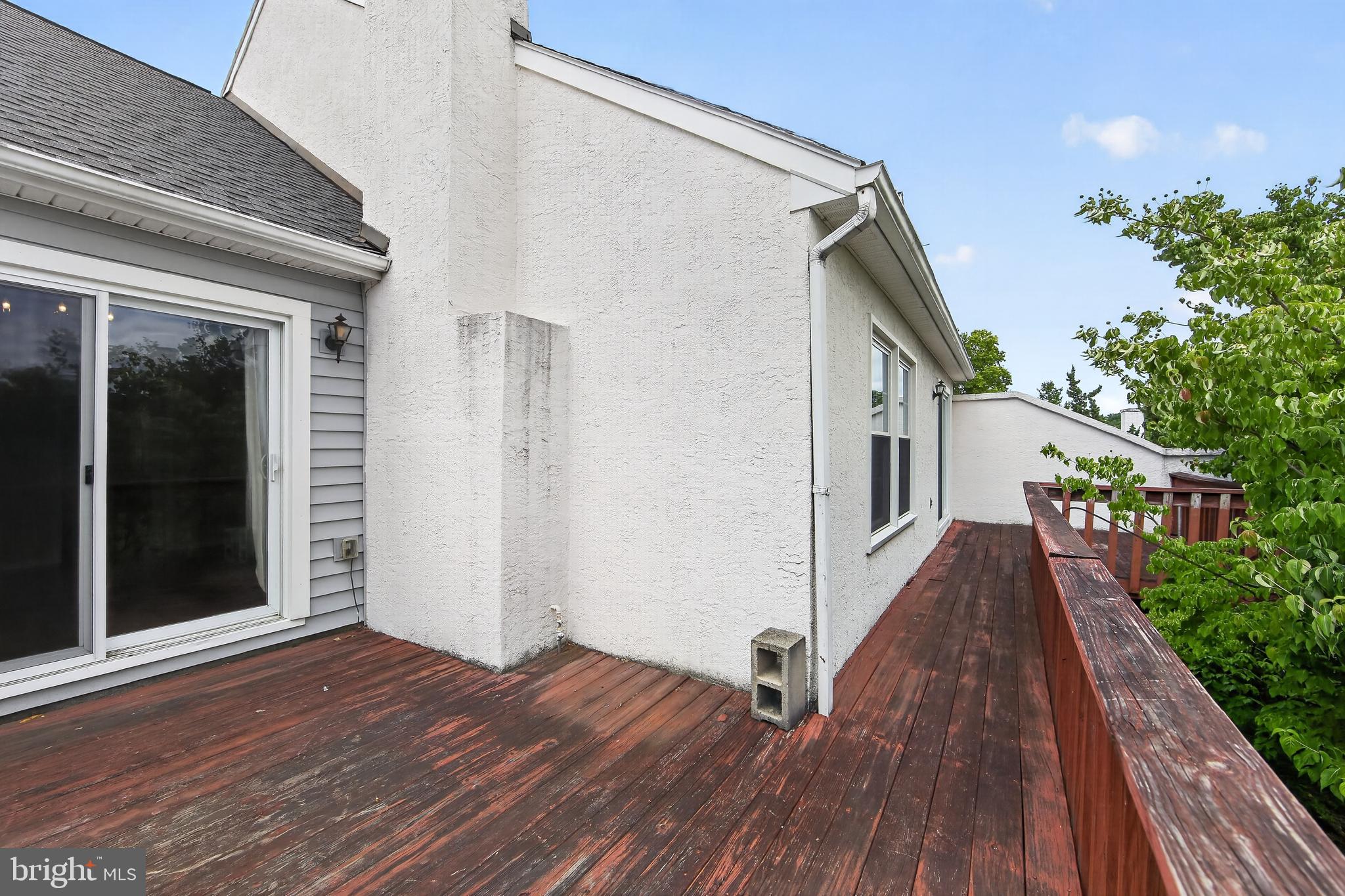 HUNTERS RUN - Residential