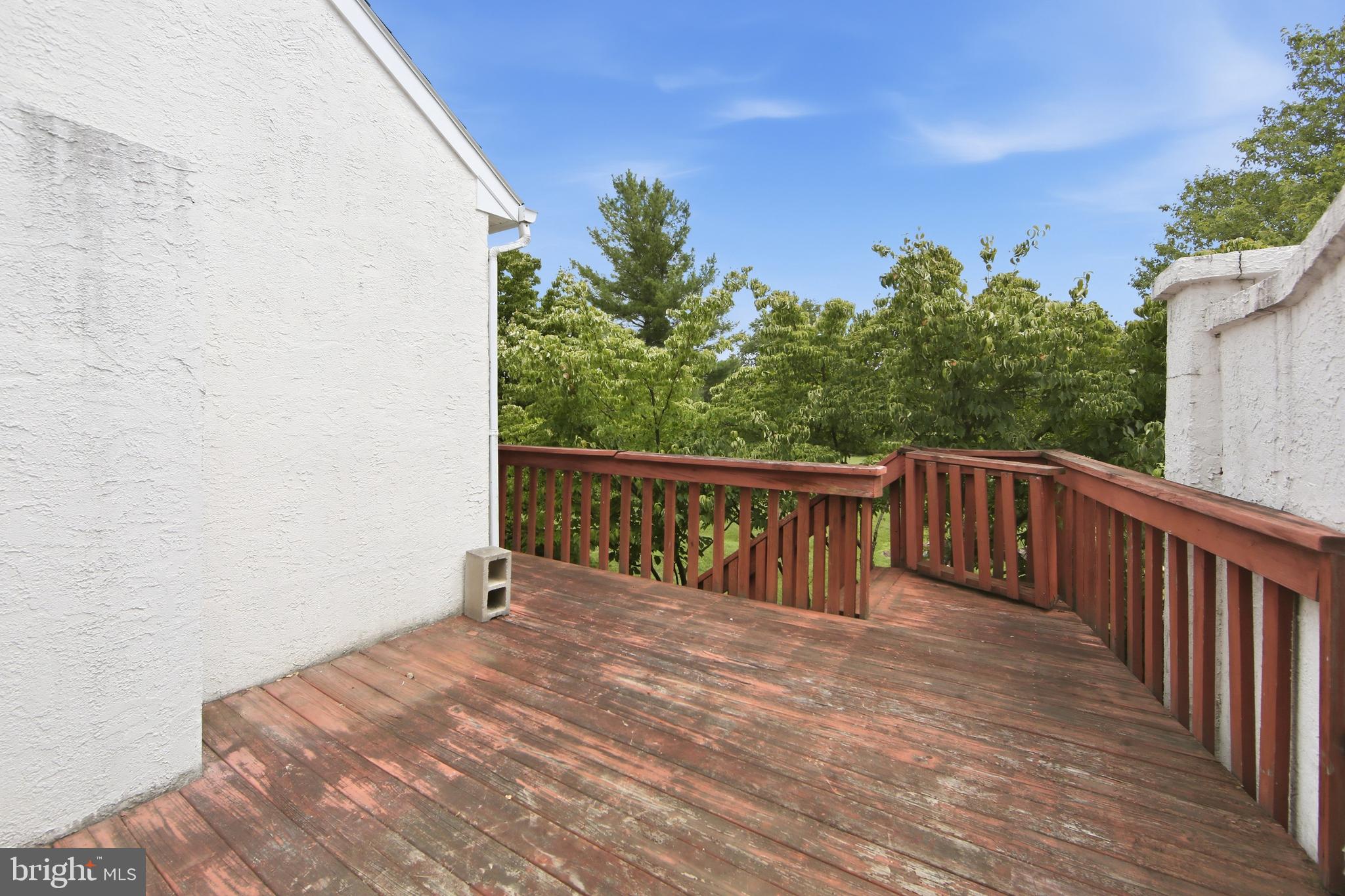HUNTERS RUN - Residential