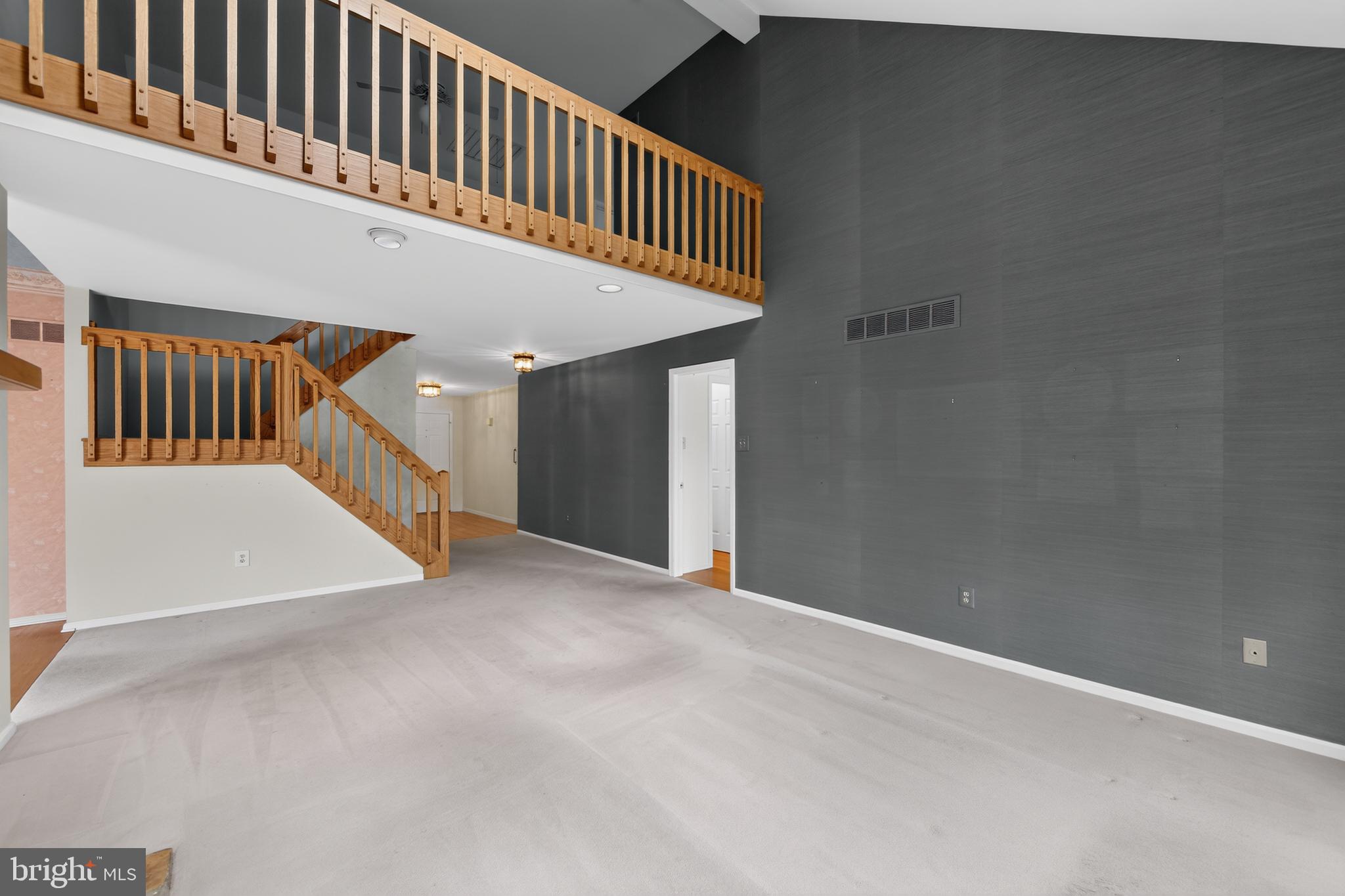 HUNTERS RUN - Residential