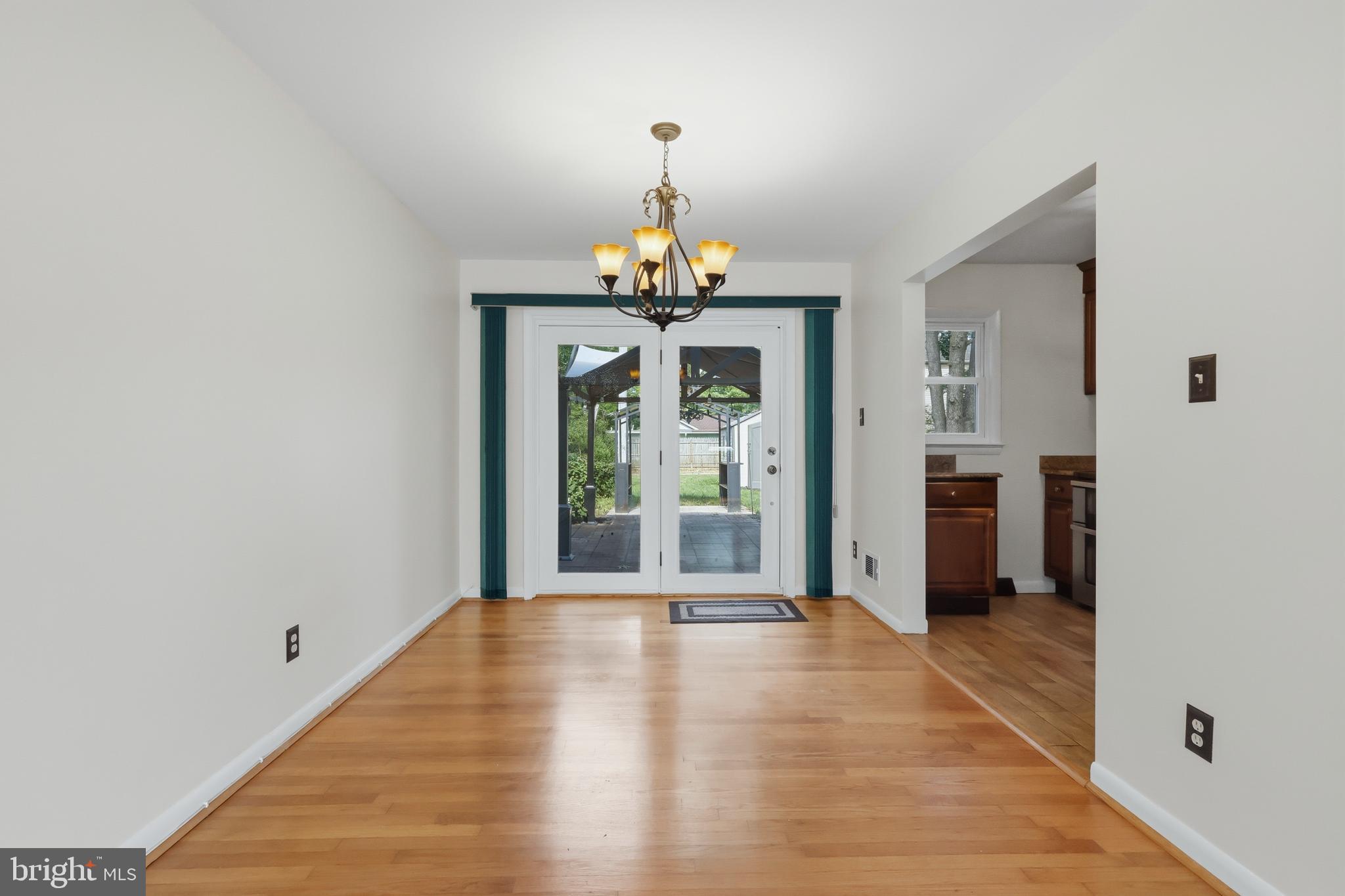 INDIAN VILLAGE IND HEAD - Residential