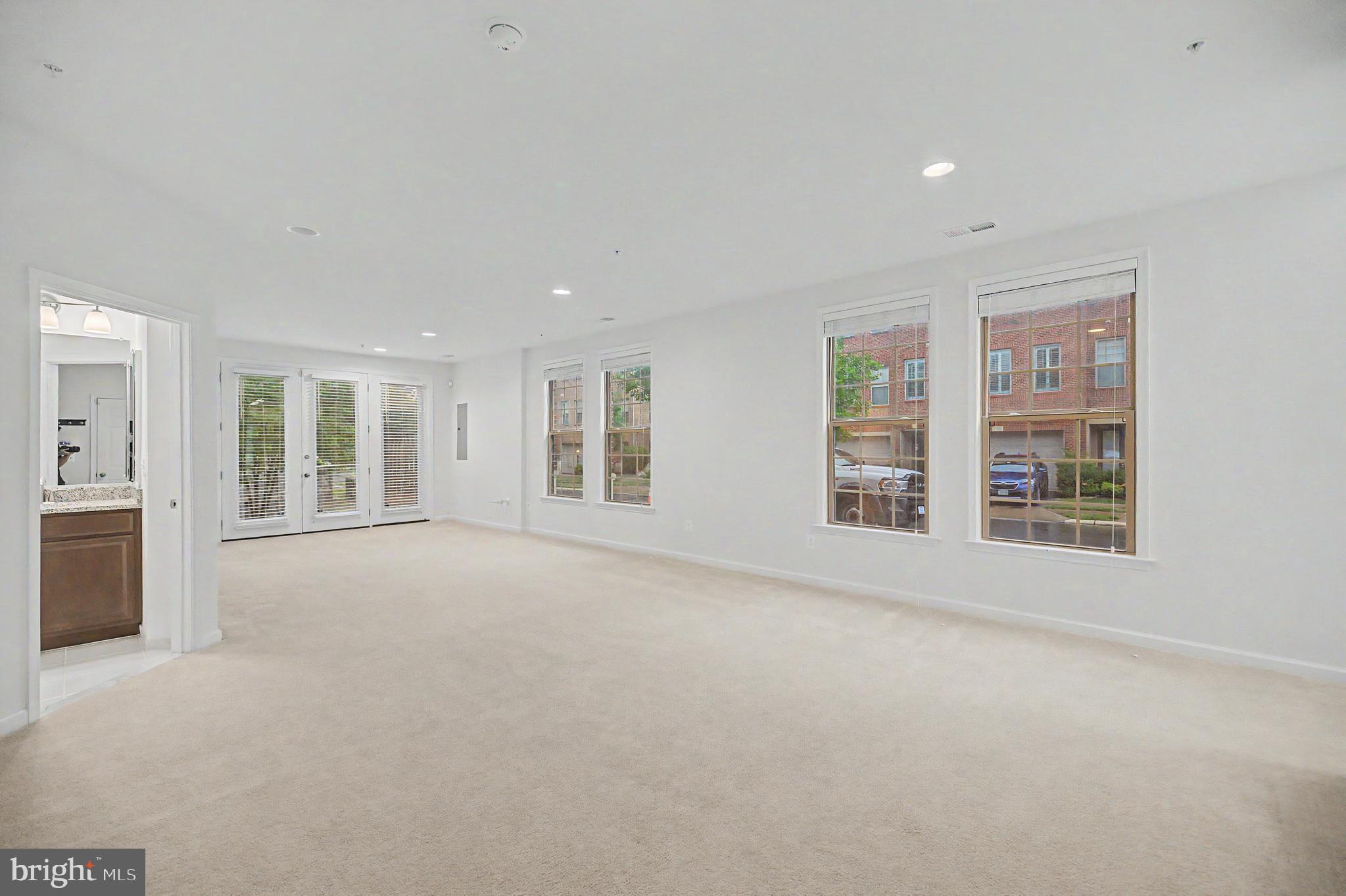 BRAMBLETON LANDBAY 3 - Residential