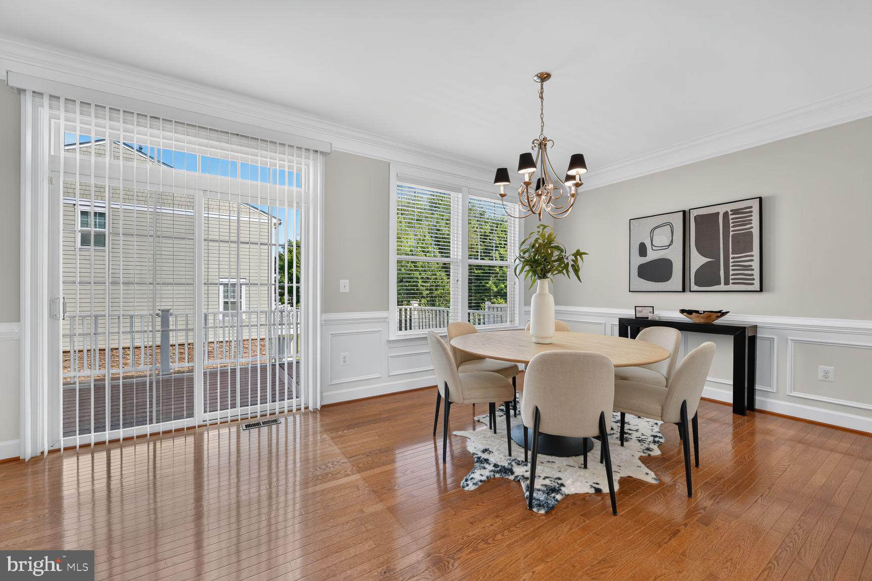 OAKTON EAST - Residential