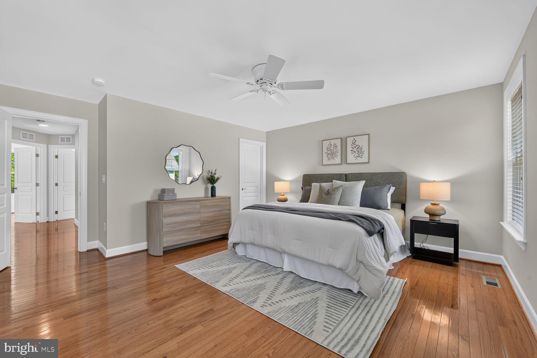 OAKTON EAST - Residential