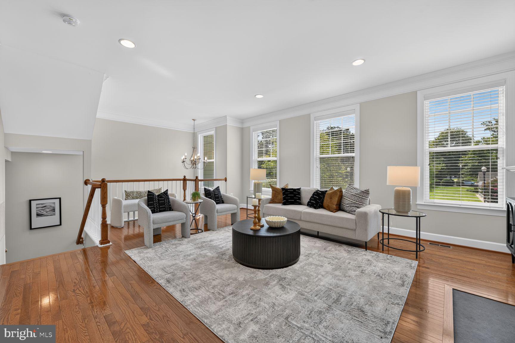 OAKTON EAST - Residential