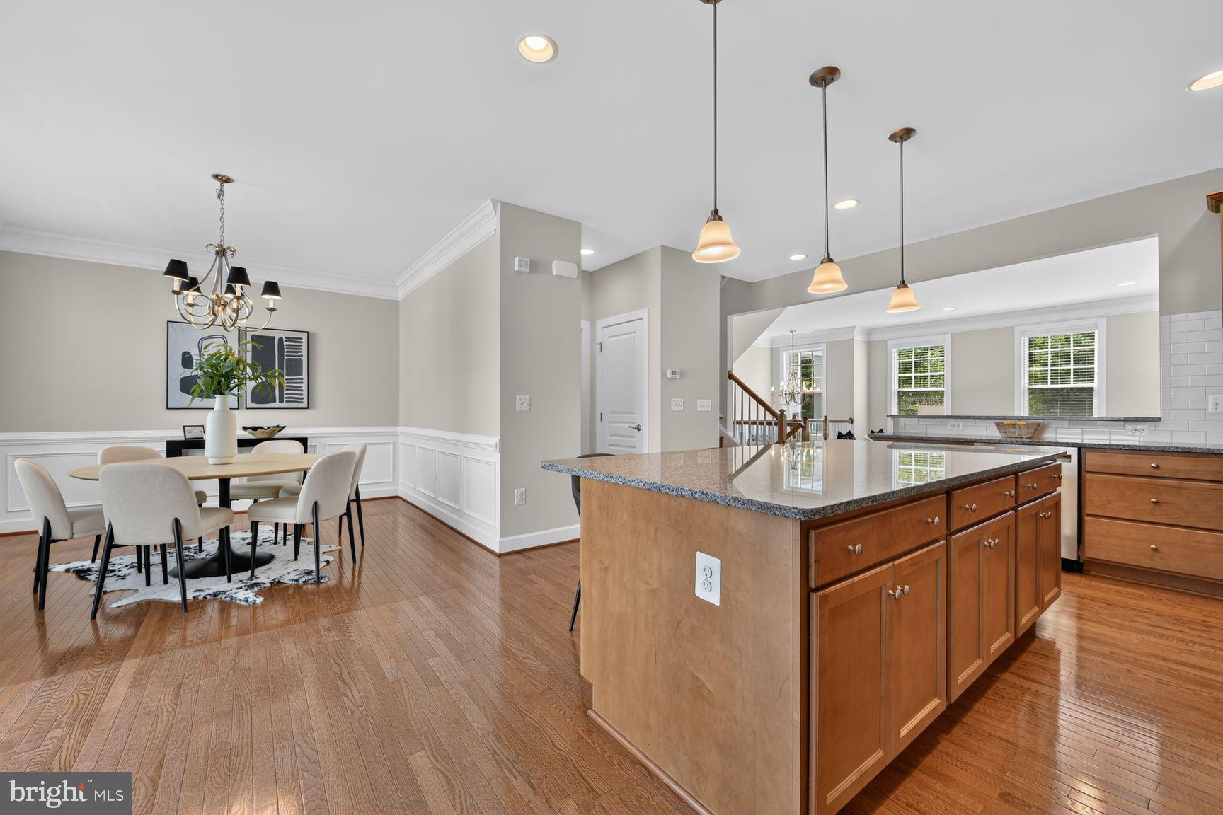 OAKTON EAST - Residential