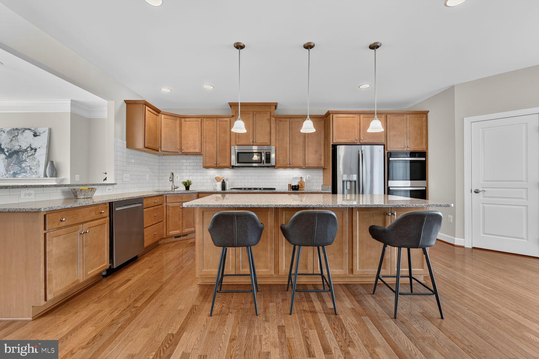 OAKTON EAST - Residential