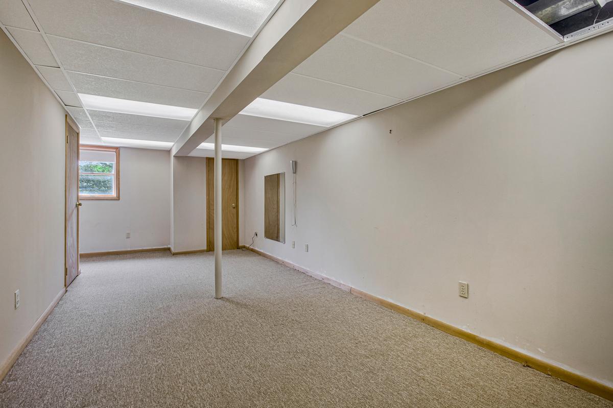 PADONIA CROSSING - Residential