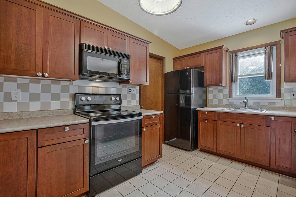 PADONIA CROSSING - Residential