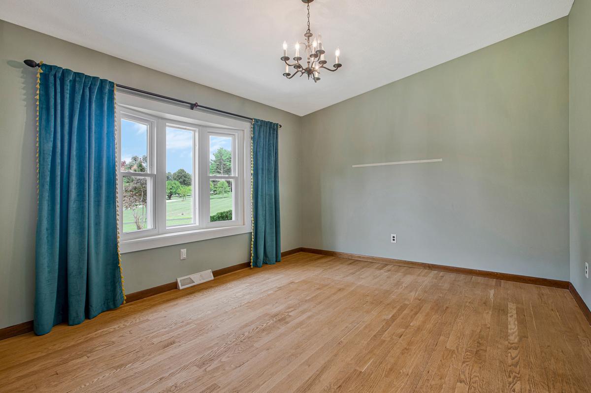 PADONIA CROSSING - Residential