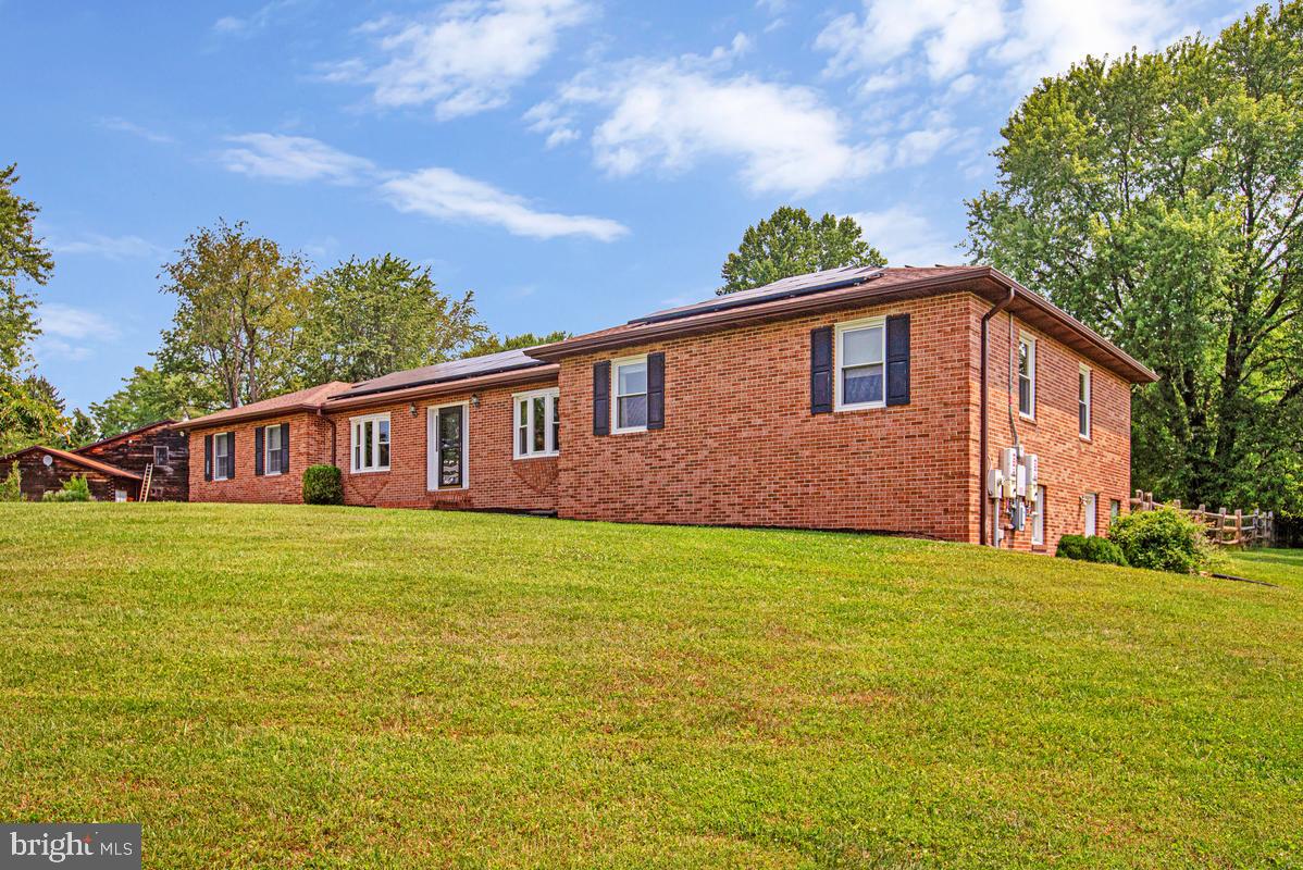 PADONIA CROSSING - Residential