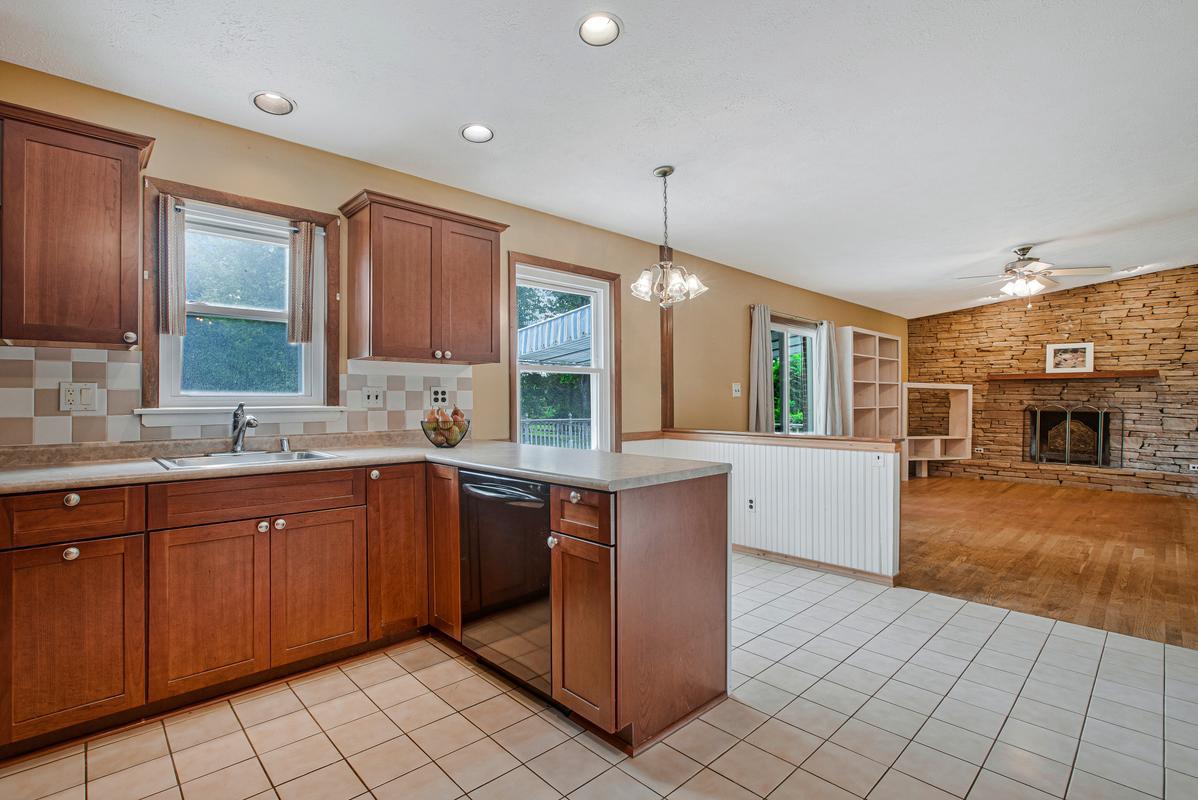 PADONIA CROSSING - Residential