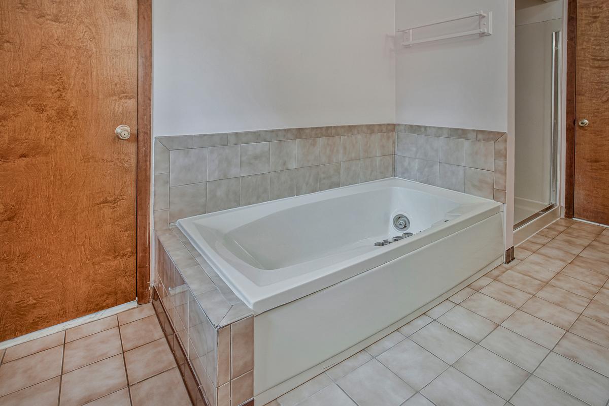 PADONIA CROSSING - Residential