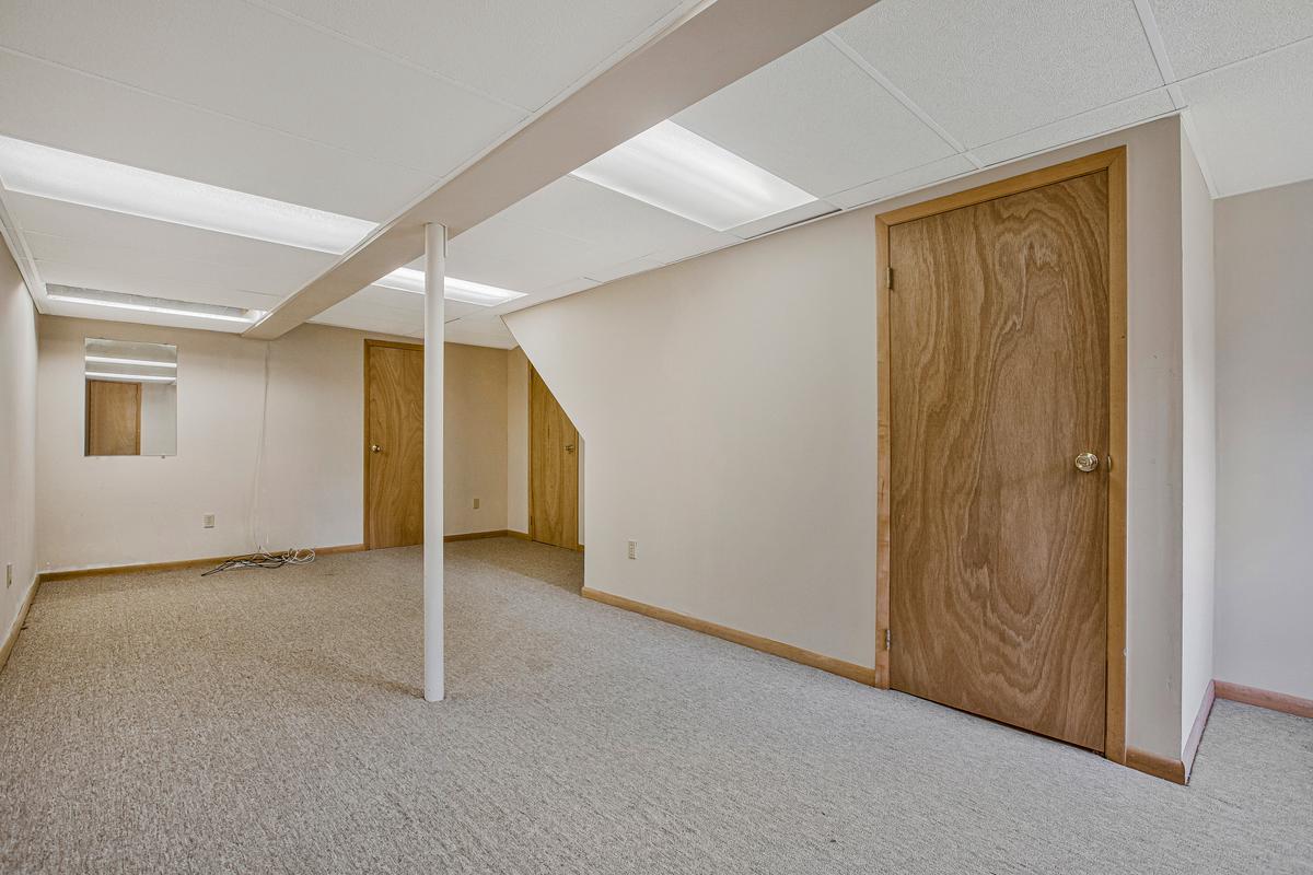 PADONIA CROSSING - Residential