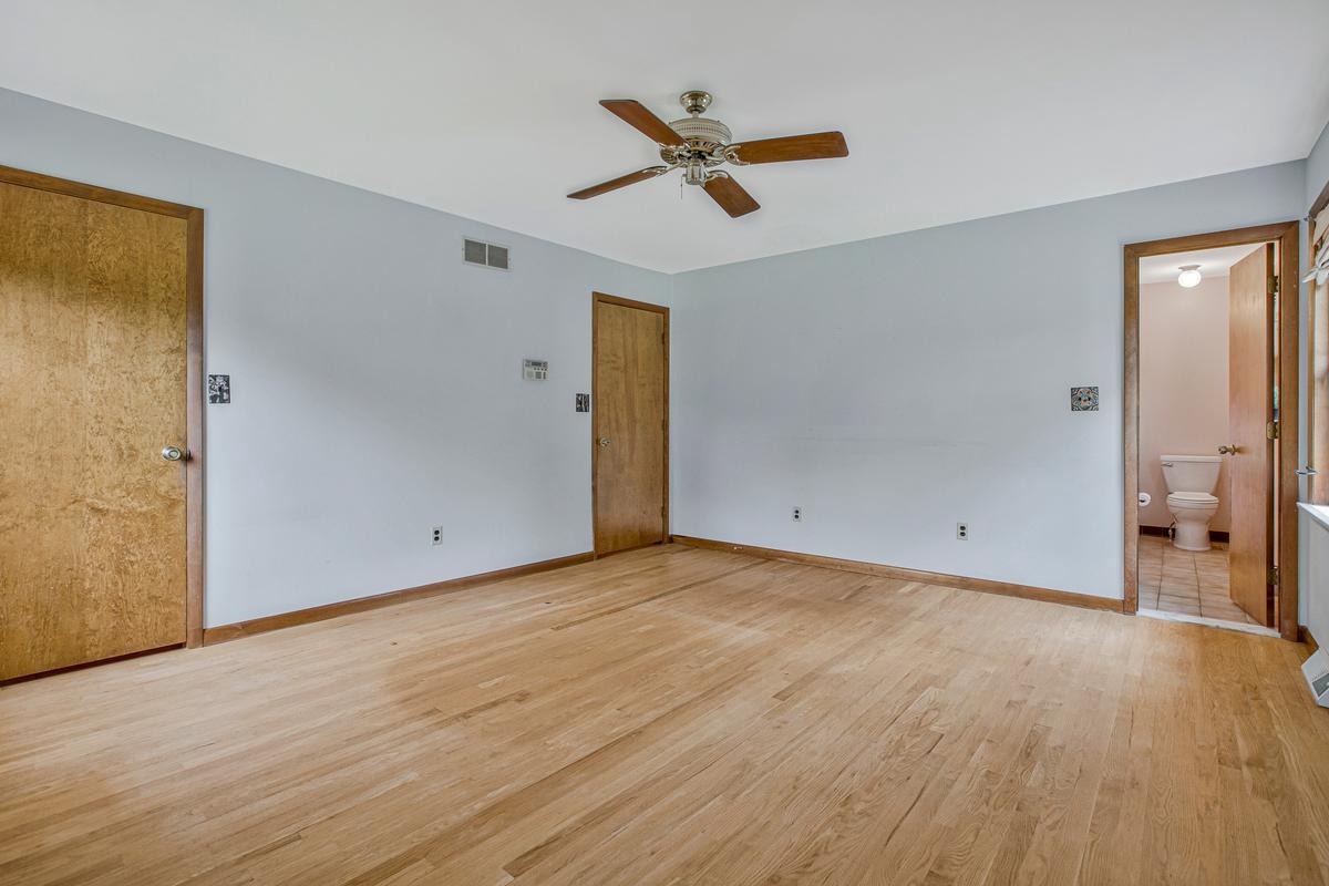PADONIA CROSSING - Residential