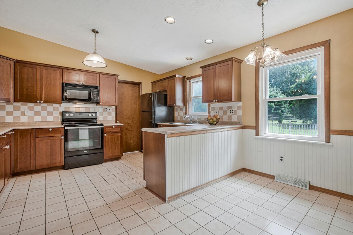 PADONIA CROSSING - Residential
