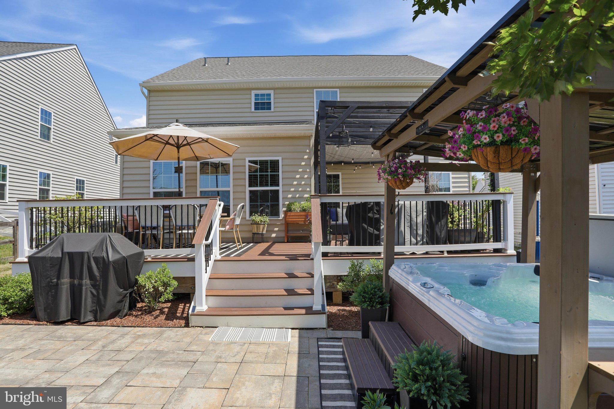 WESTFIELDS - Residential