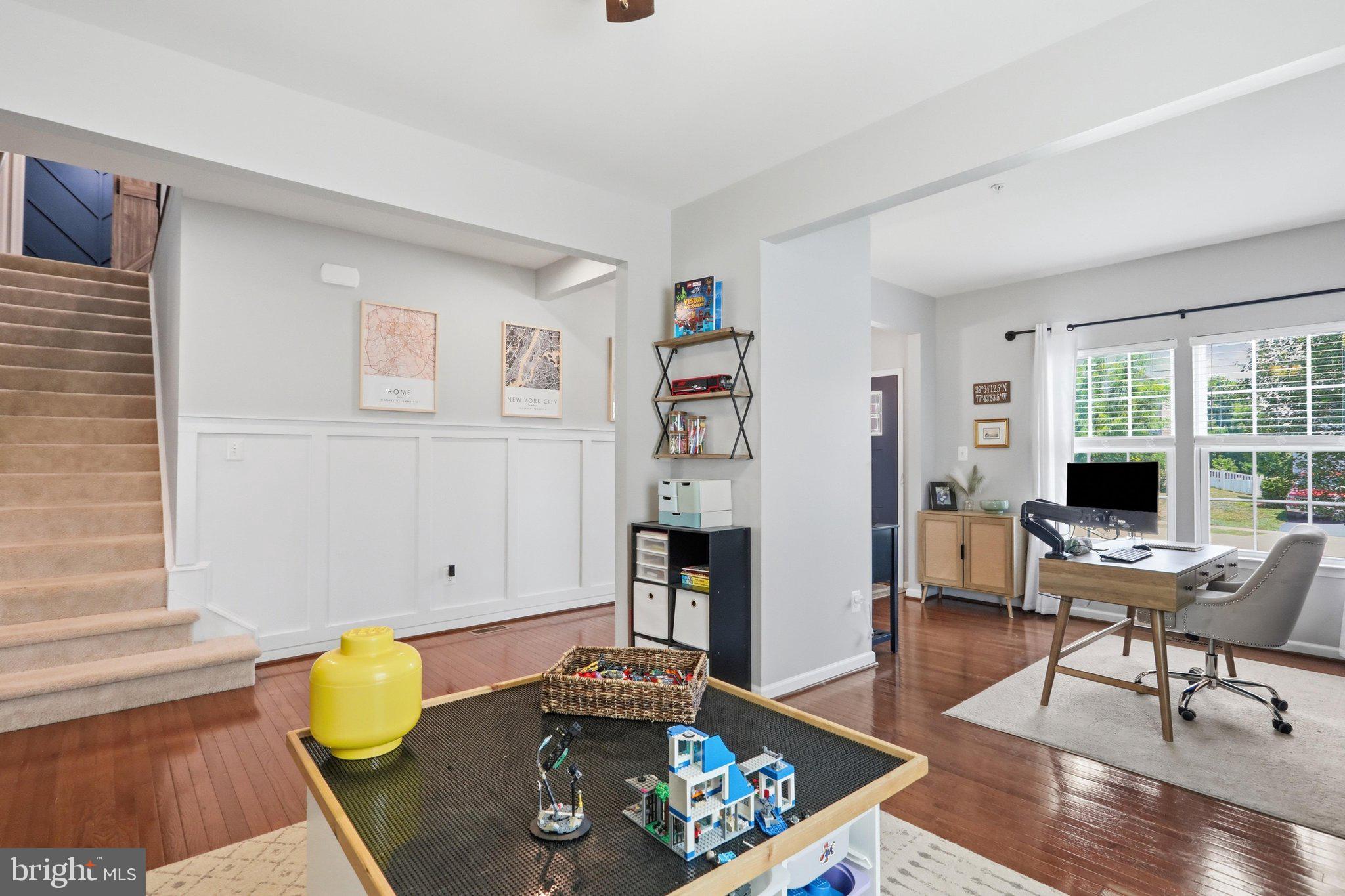 WESTFIELDS - Residential
