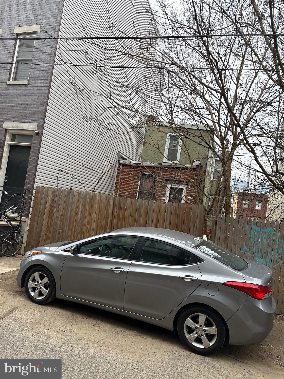 PHILADELPHIA (SOUTH) - Land