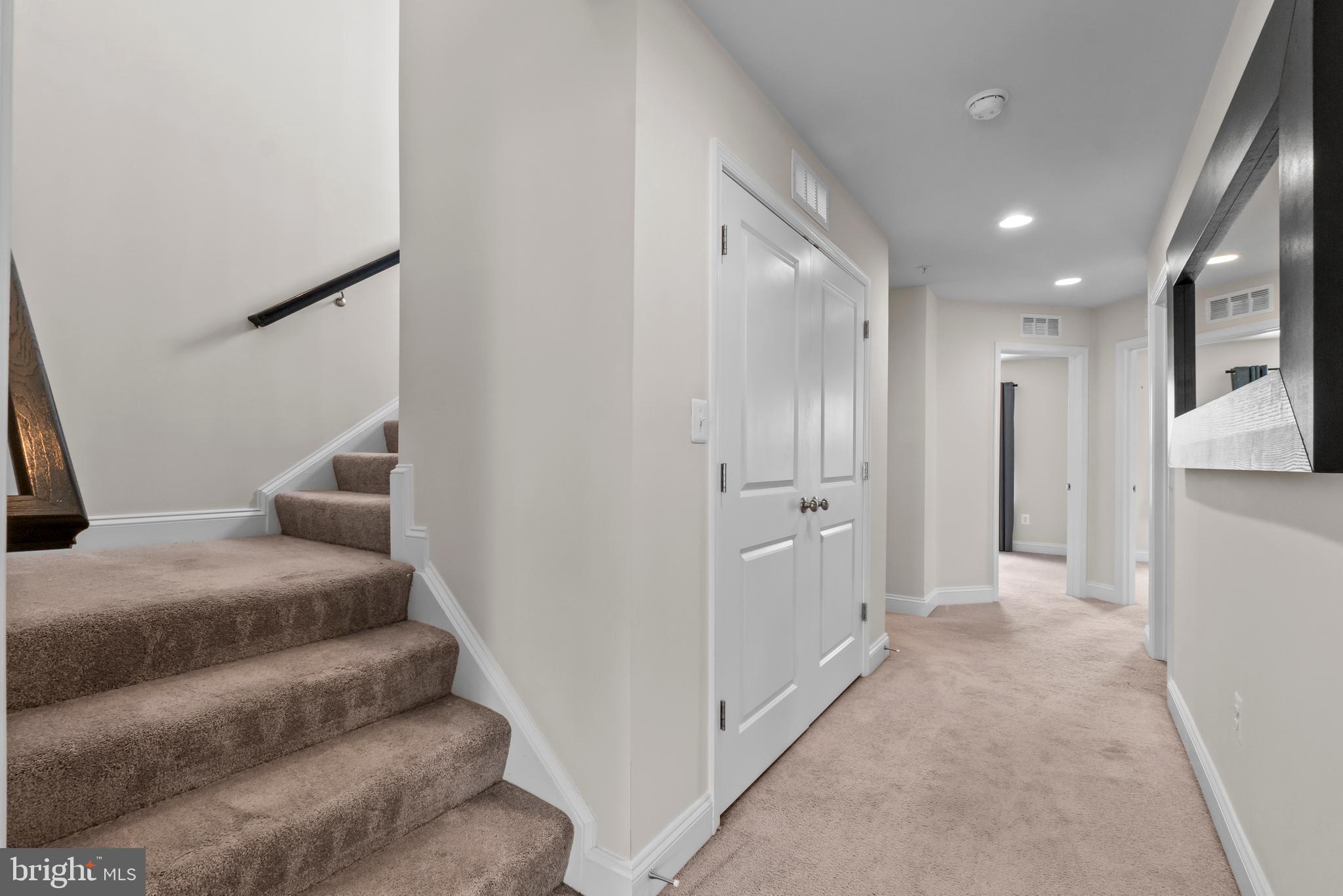 STRAWBRIDGE COMMONS - Residential