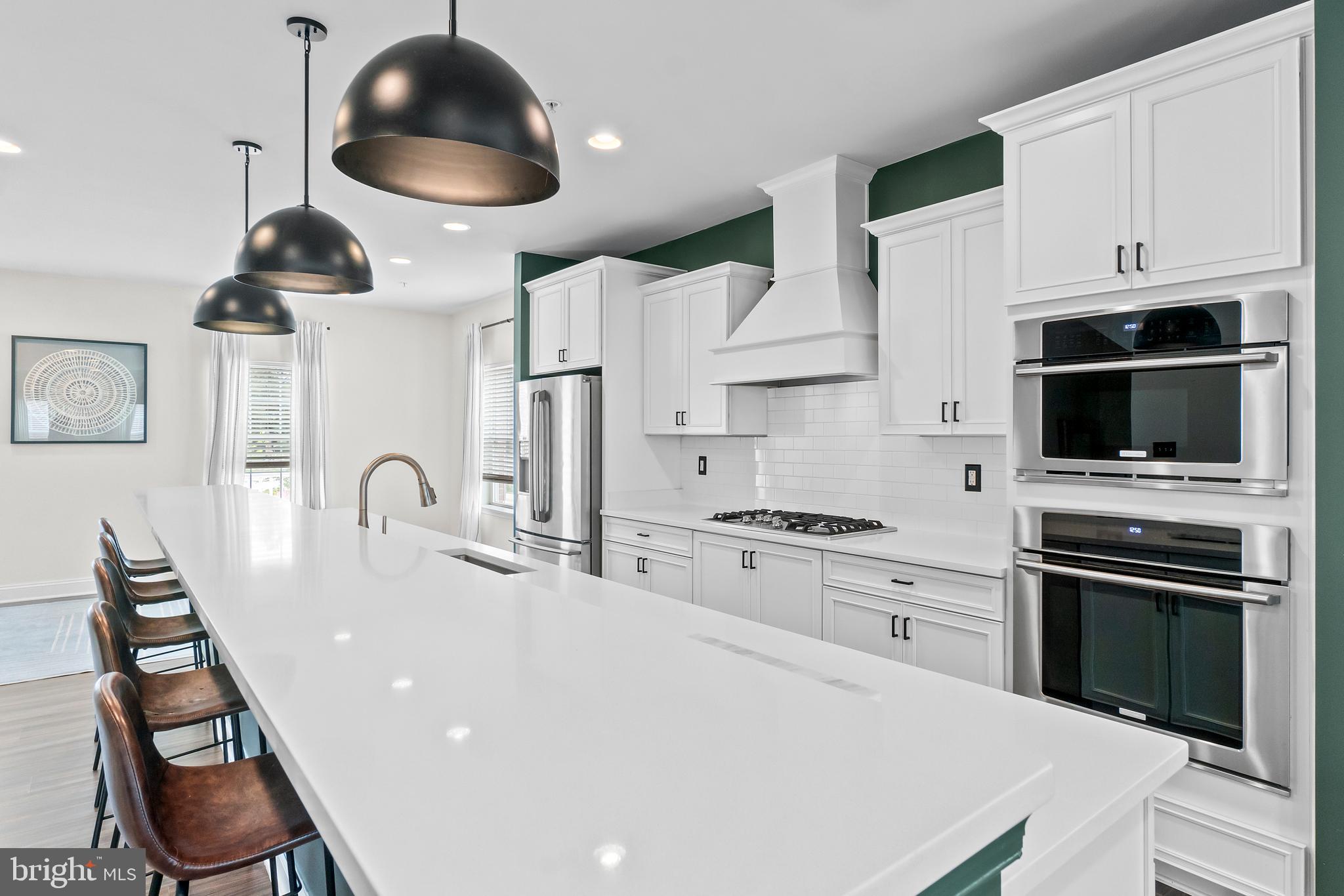 STRAWBRIDGE COMMONS - Residential