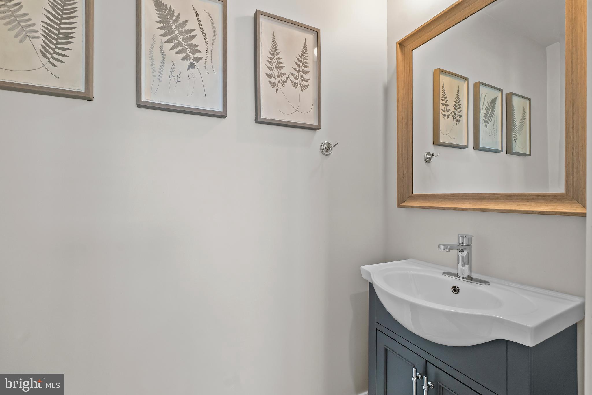 STRAWBRIDGE COMMONS - Residential