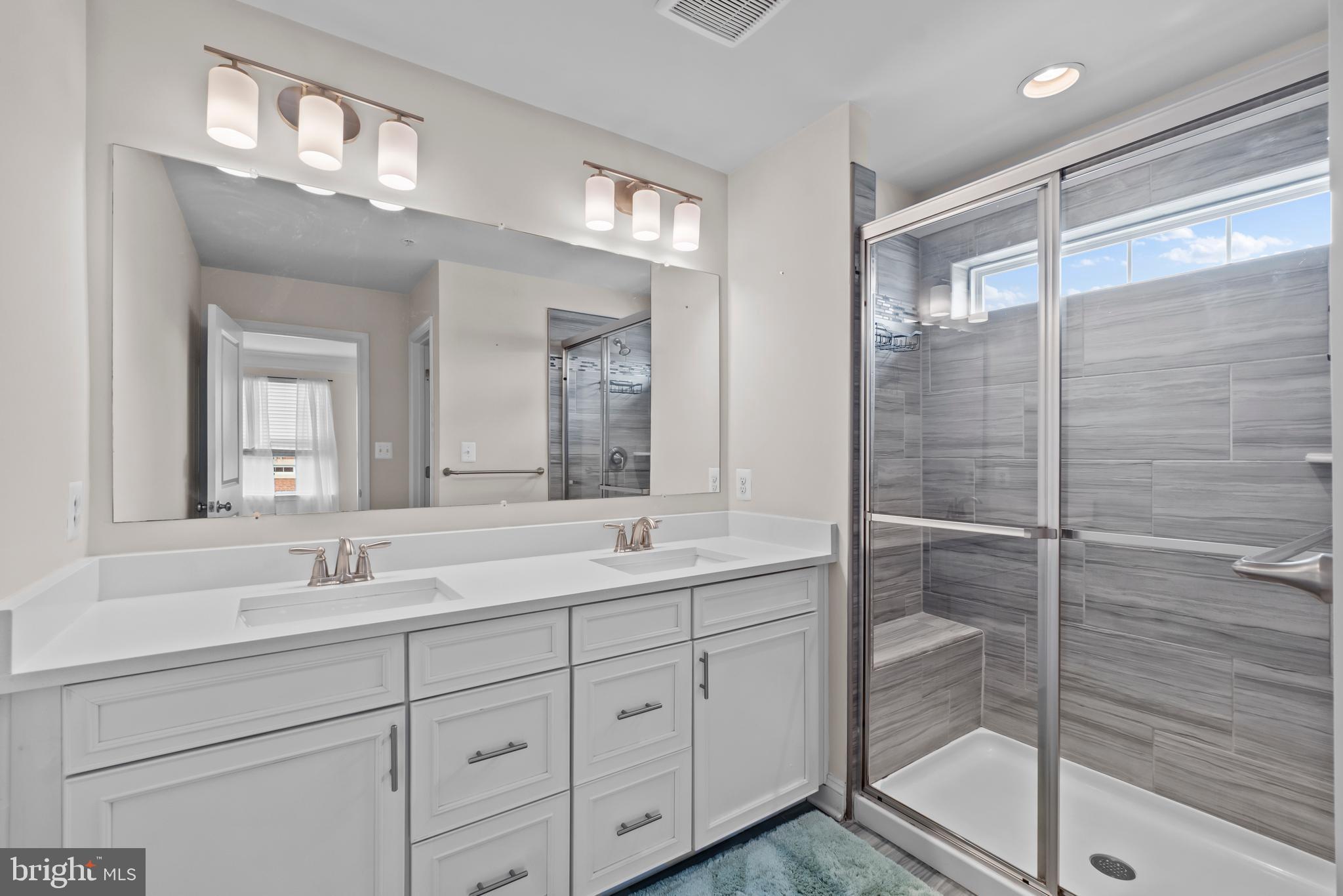 STRAWBRIDGE COMMONS - Residential