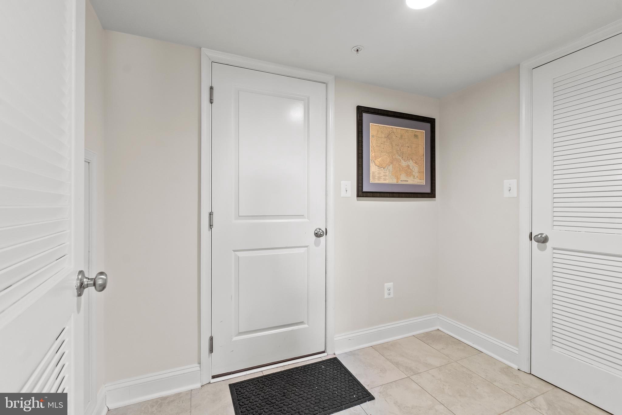 STRAWBRIDGE COMMONS - Residential