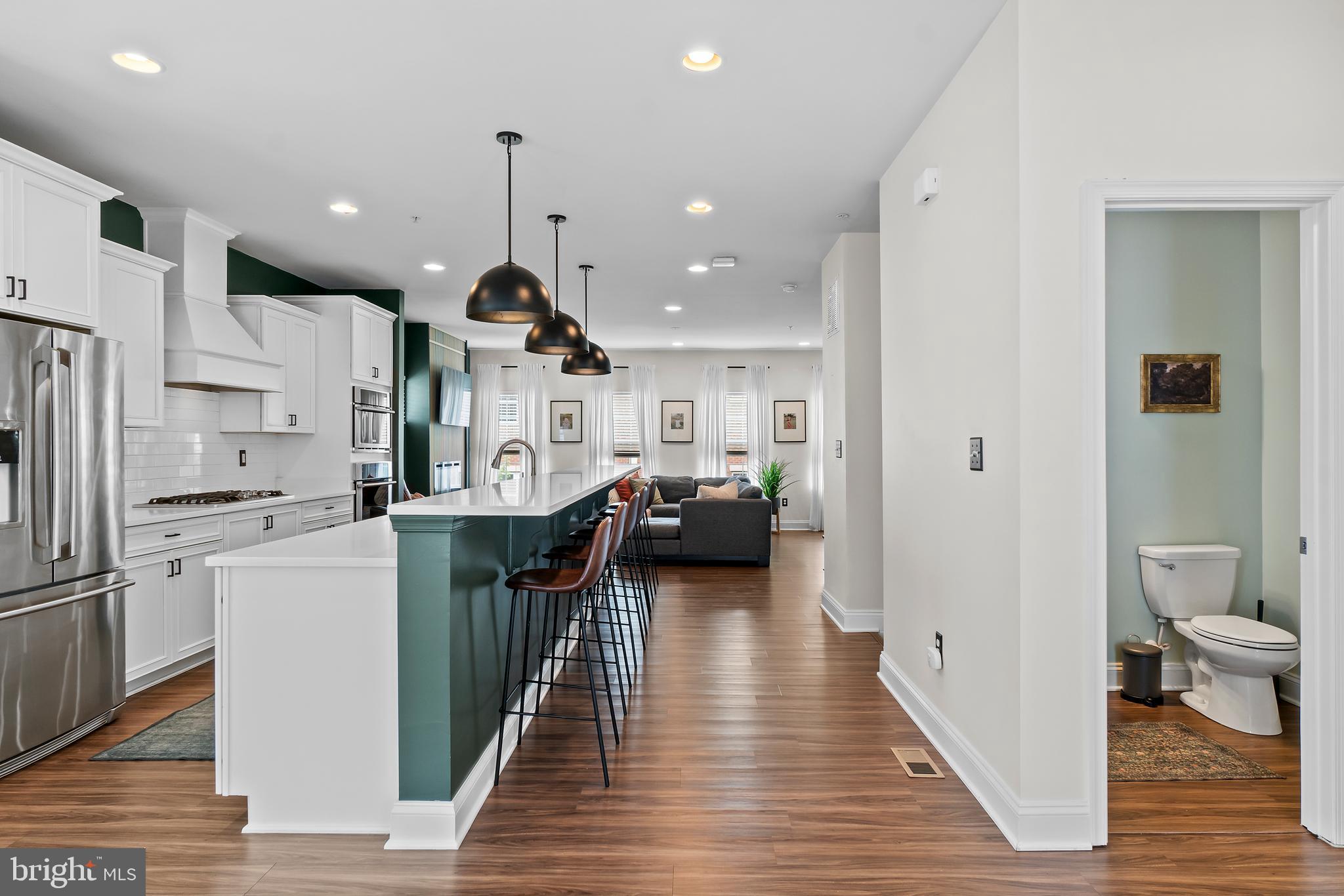 STRAWBRIDGE COMMONS - Residential