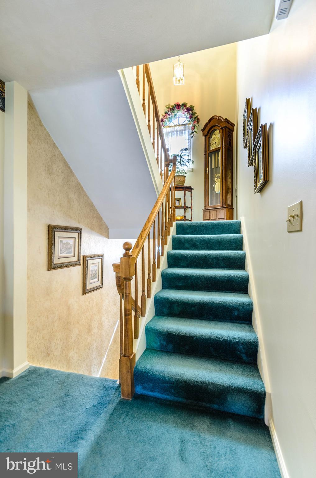WESTLYN CONDOS - Residential