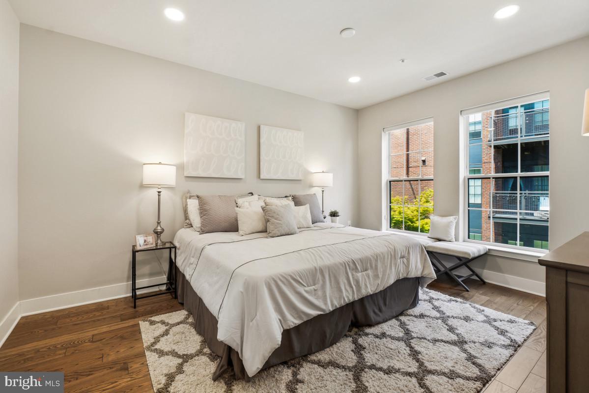 CROWN FARM - Residential