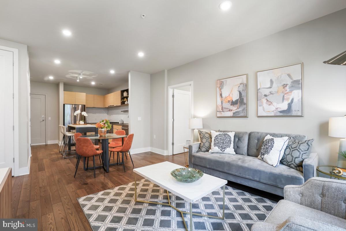 CROWN FARM - Residential