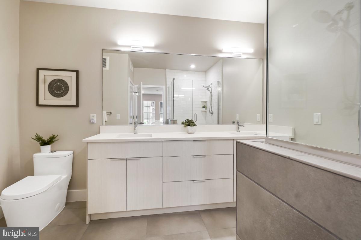 CROWN FARM - Residential