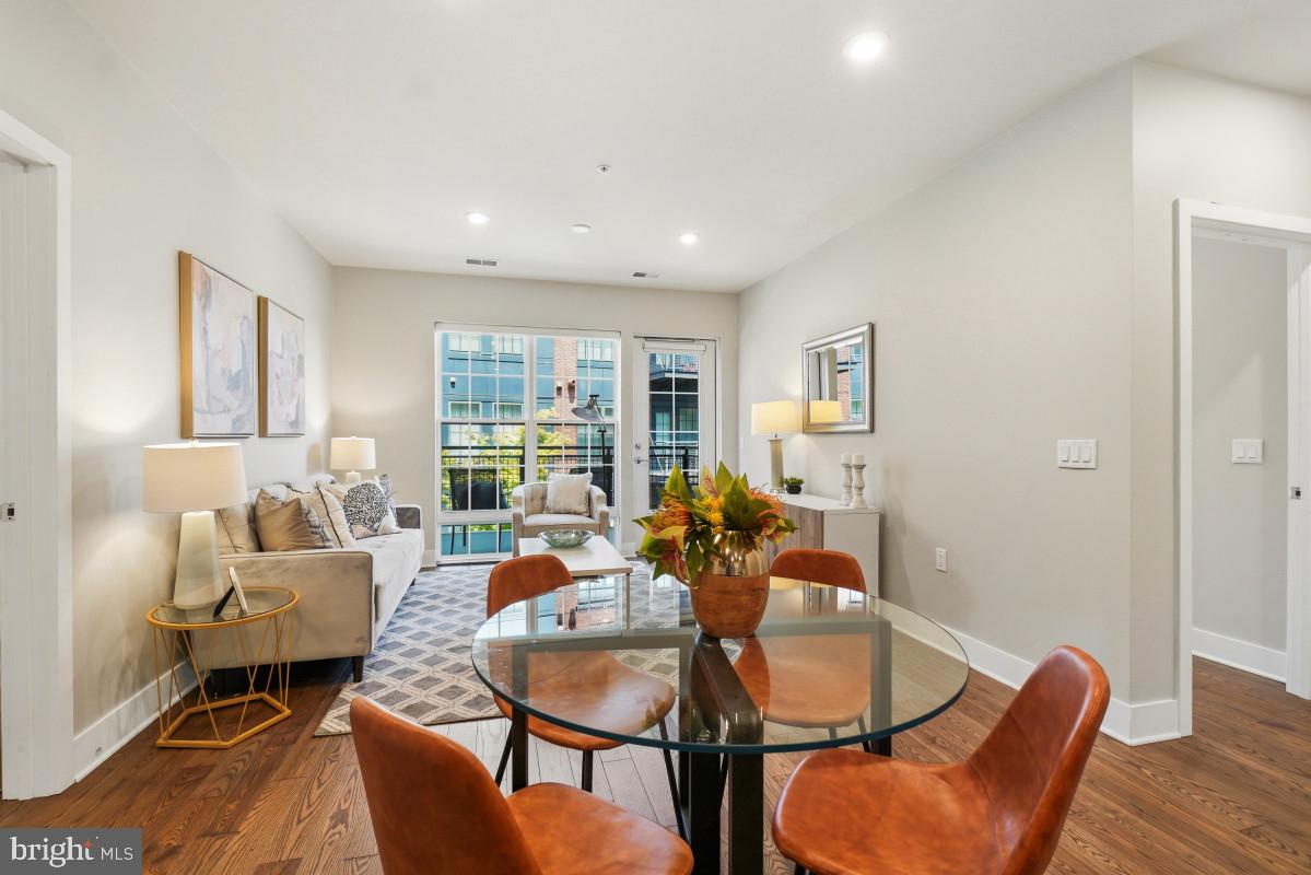 CROWN FARM - Residential