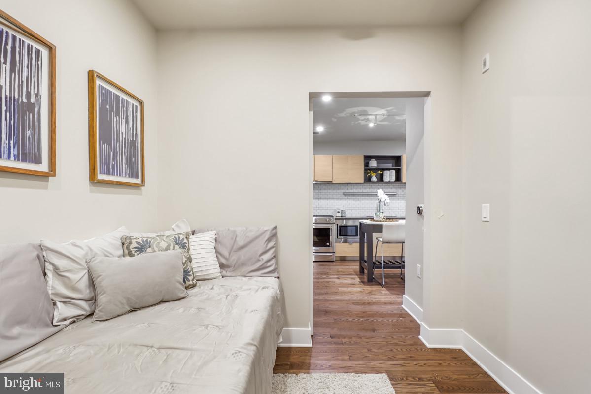 CROWN FARM - Residential
