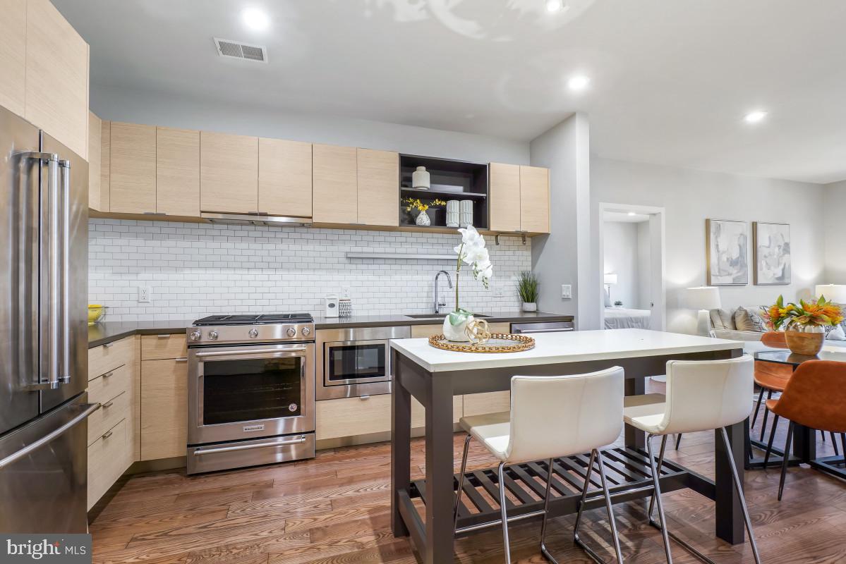 CROWN FARM - Residential