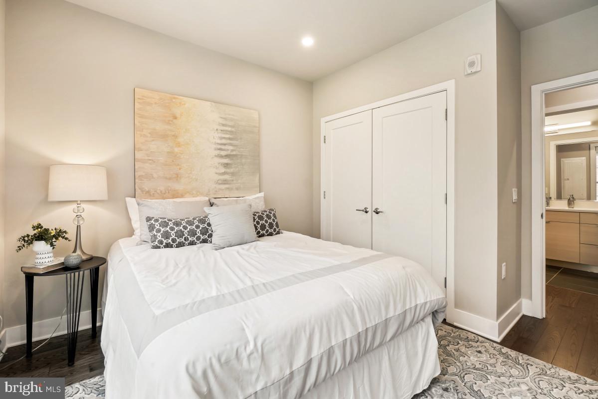 CROWN FARM - Residential