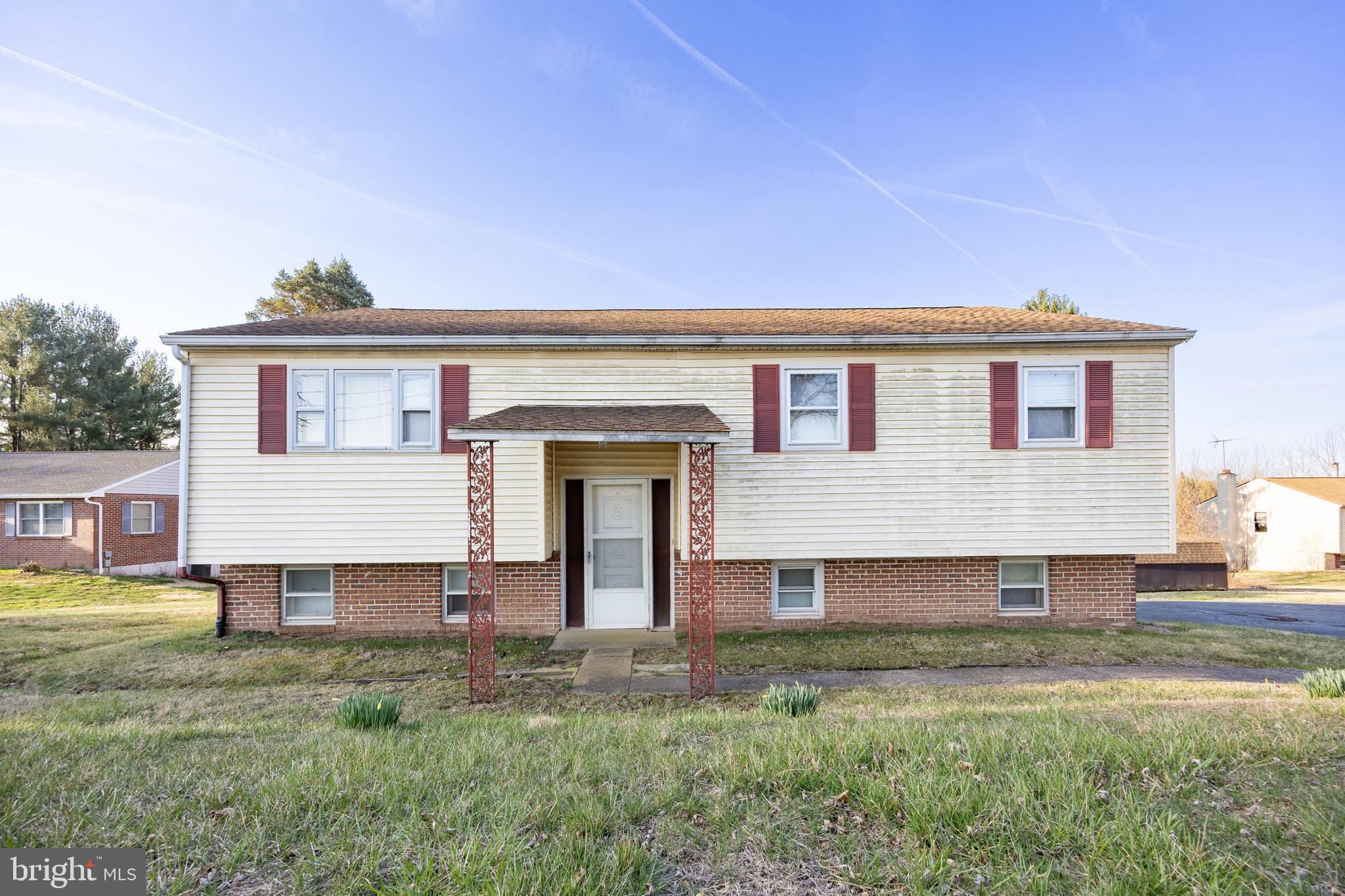 OFFER DEADLINE WAS APRIL 2 AT 5PM. Seller maintains right to accept an offer at any time.  CALLING ALL INVESTORS, CONTRACTORS, HANDY HOMEBUYERS!!  ****Great home in need of full rehab****  Big ROI opportunity after flip.  Come with a vision - a LOT of possibilities here.  Very short drive to all things Phoenixville. Wonderful single family property in Owen J schools located on large ACRE+ private lot set back from road.  East Vincent Township.  Attached garage - could be converted to additional living space, home gym, etc.  Four bedrooms and over 1800 sq. feet of living space.  Wood fireplace.  The POSSIBILITIES are endless here.  Buyer responsible for any municipal requirements in regards to sale.  Home is being sold as-is.