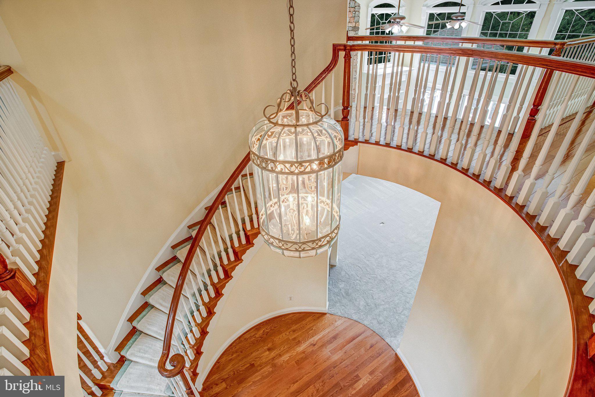 ESTATES AT ROSELAND - Residential