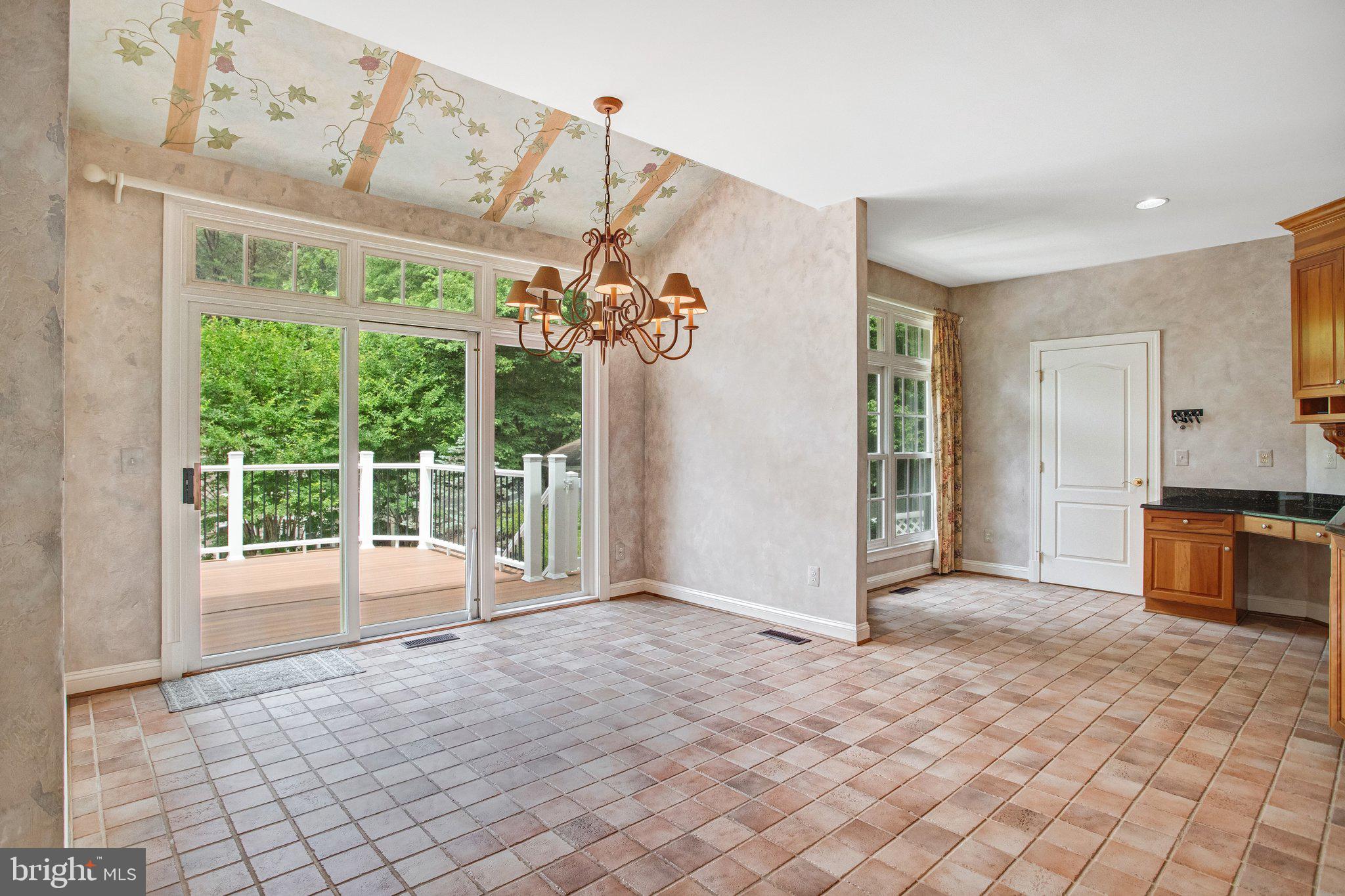 ESTATES AT ROSELAND - Residential