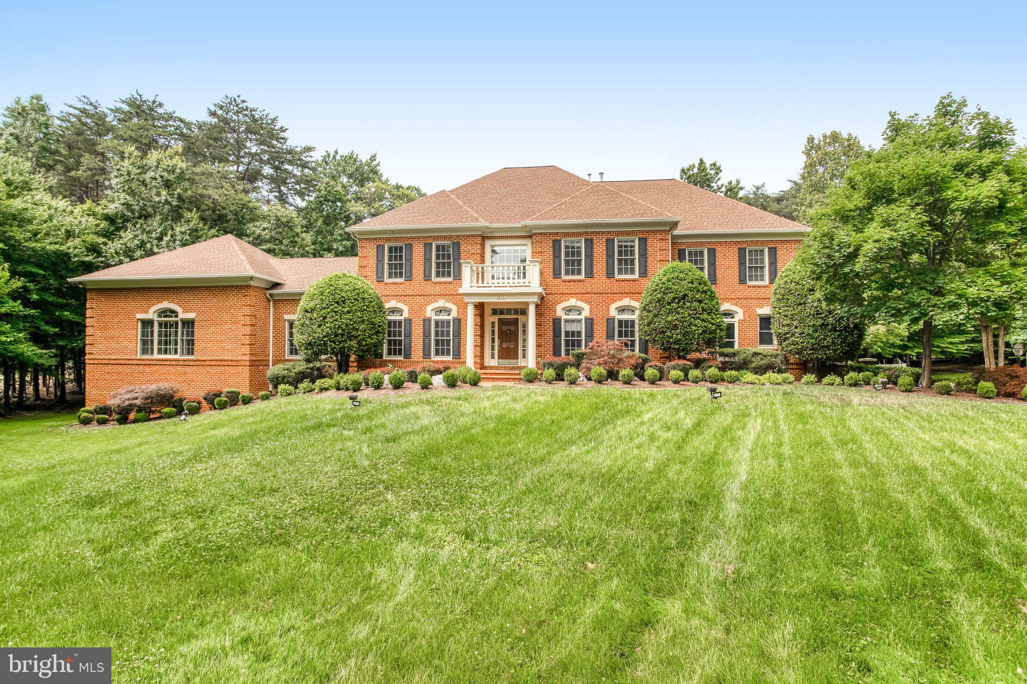 ESTATES AT ROSELAND - Residential
