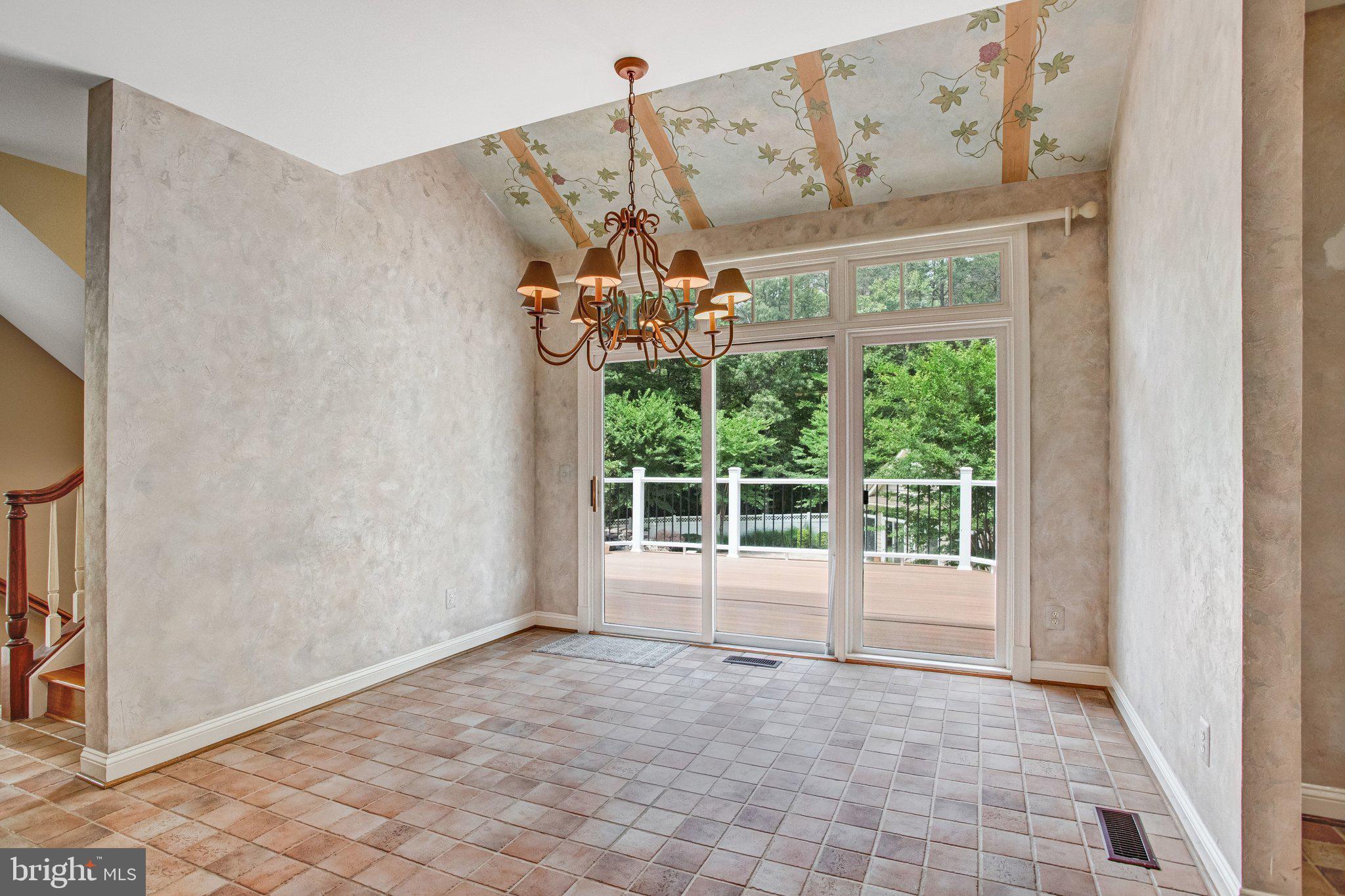 ESTATES AT ROSELAND - Residential