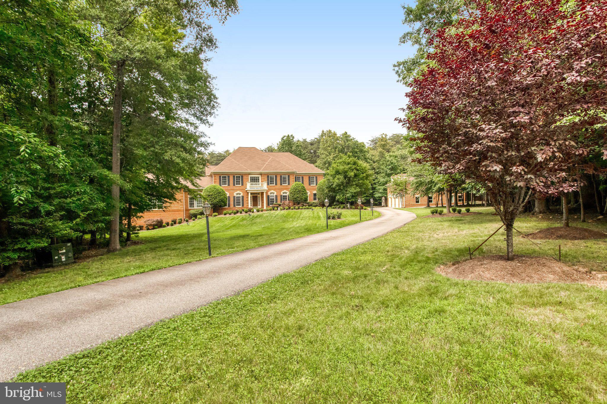 ESTATES AT ROSELAND - Residential